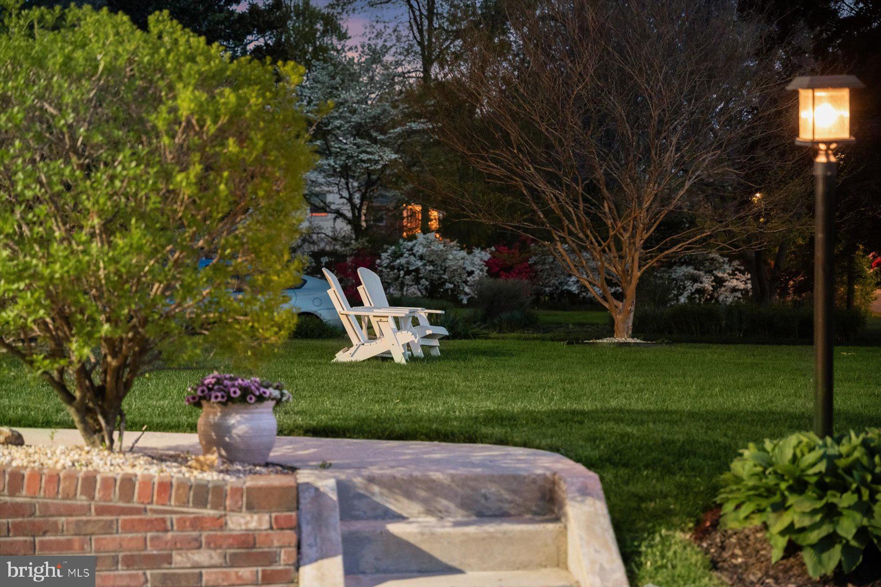 SHADY KNOLLS - Residential