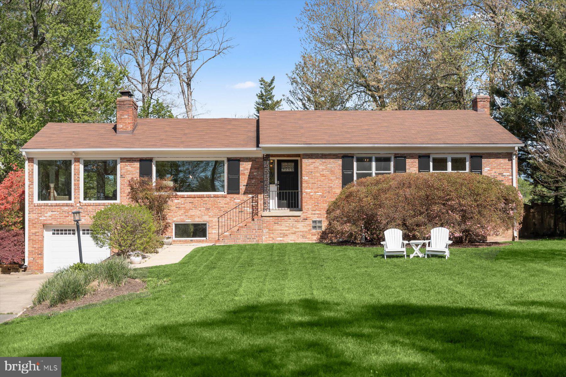 SHADY KNOLLS - Residential