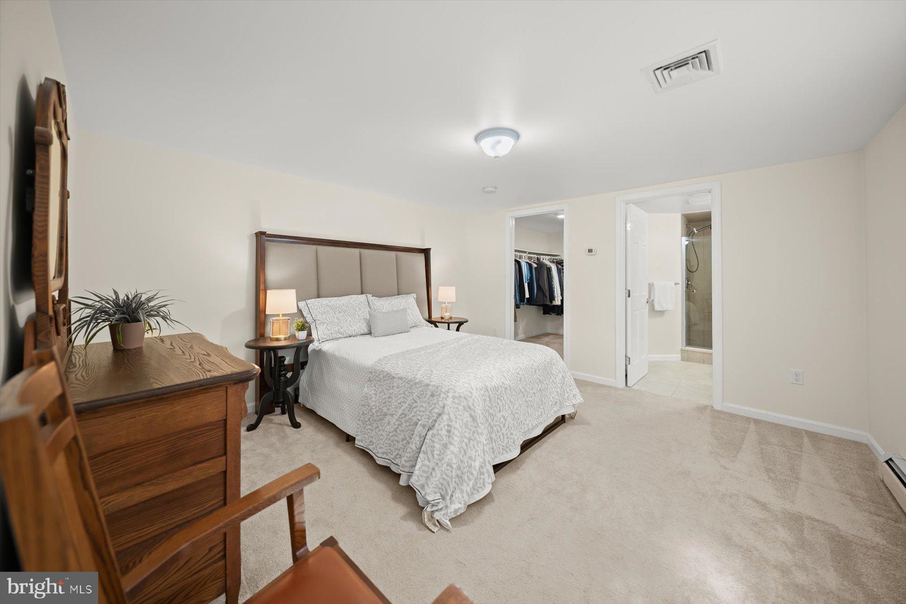 SHADY KNOLLS - Residential