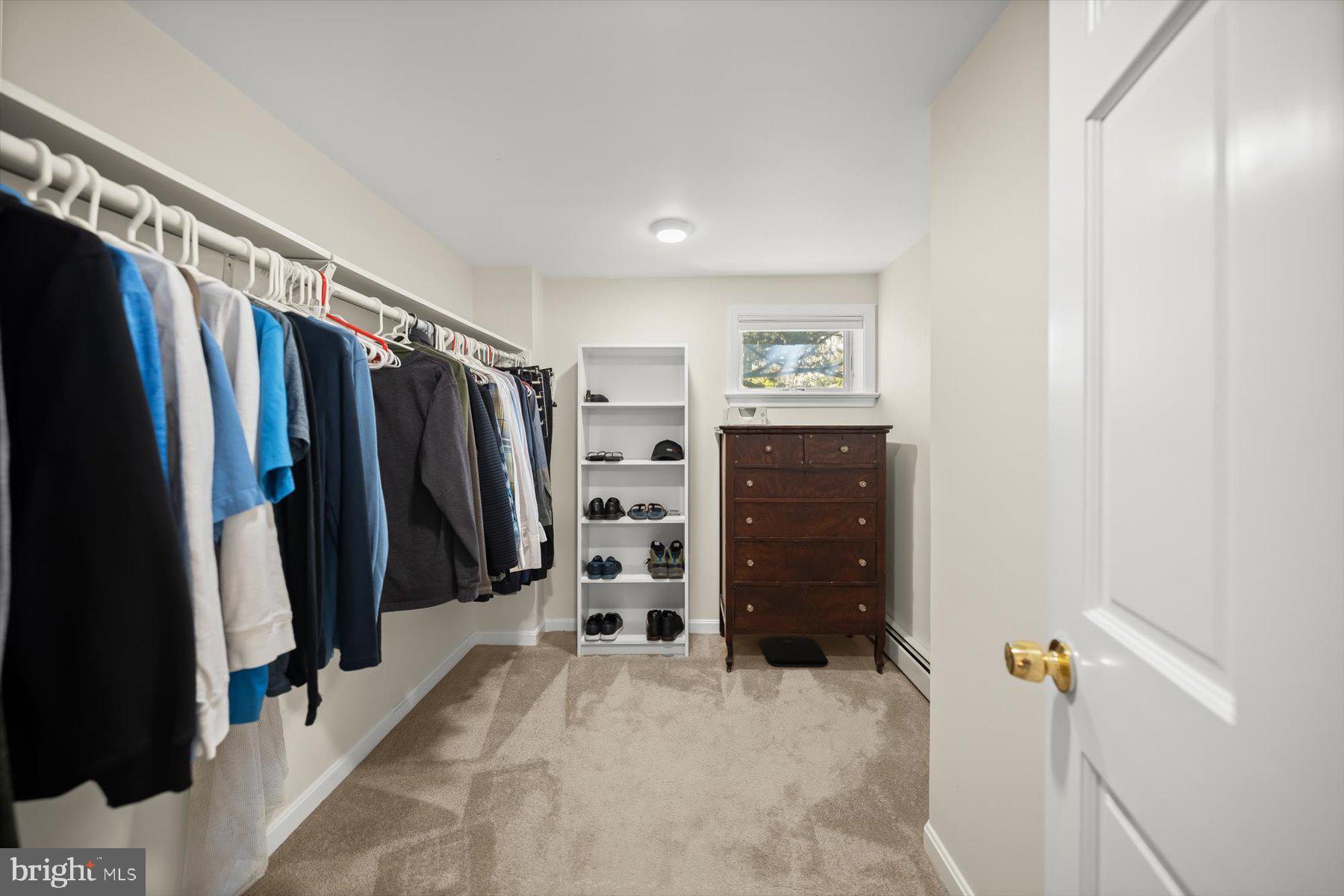 SHADY KNOLLS - Residential