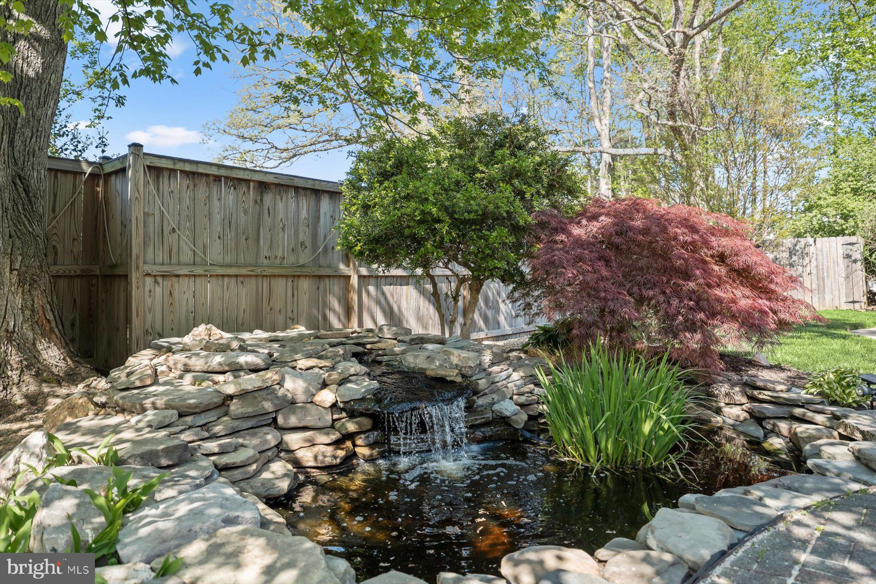 SHADY KNOLLS - Residential