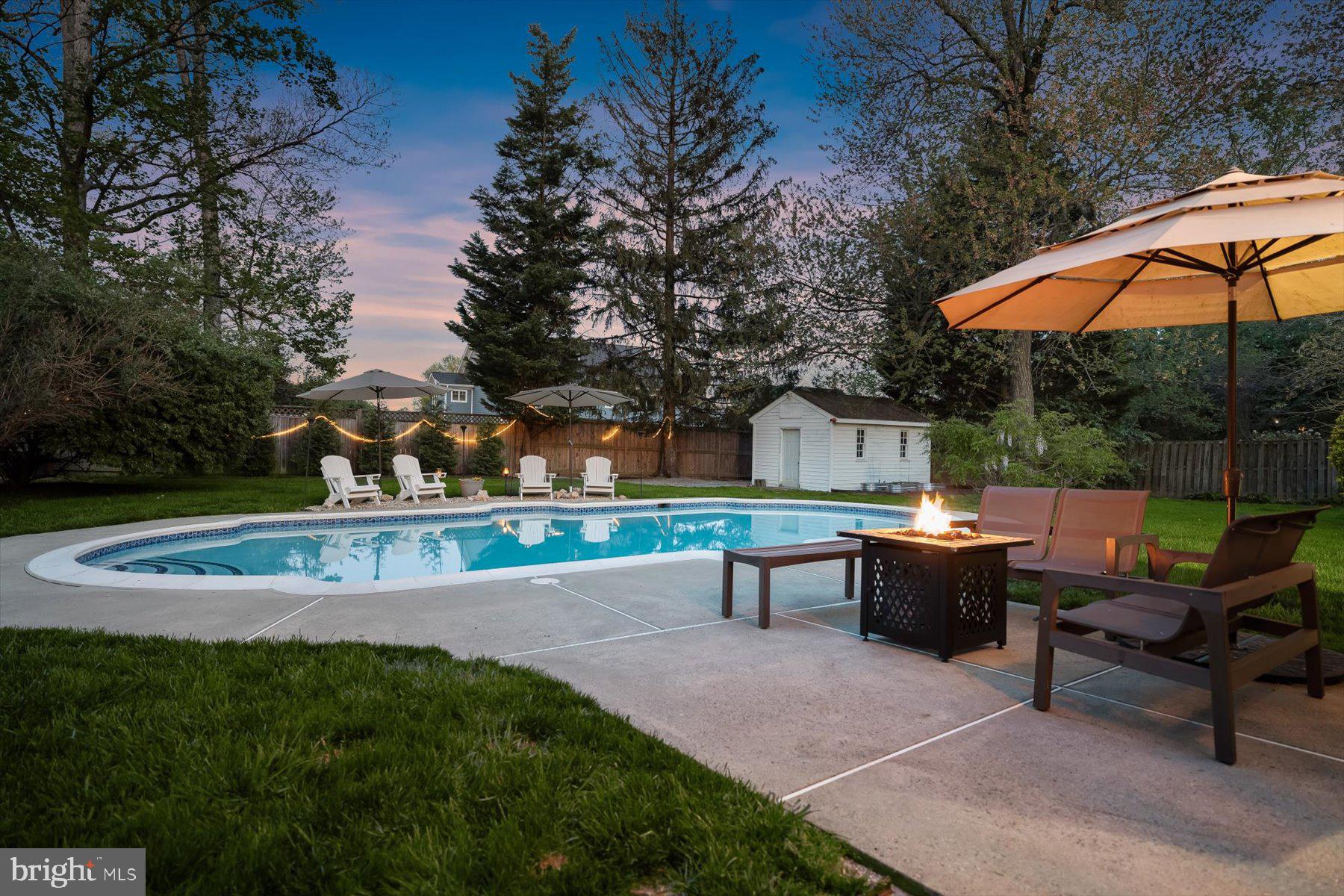 SHADY KNOLLS - Residential