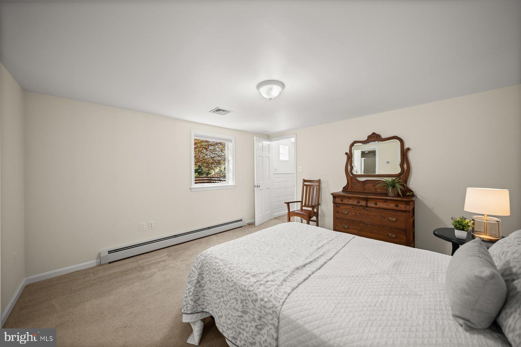 SHADY KNOLLS - Residential