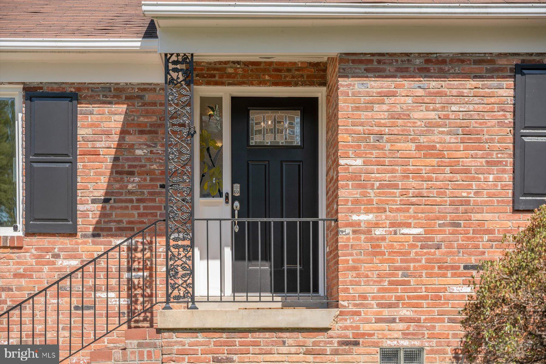 SHADY KNOLLS - Residential