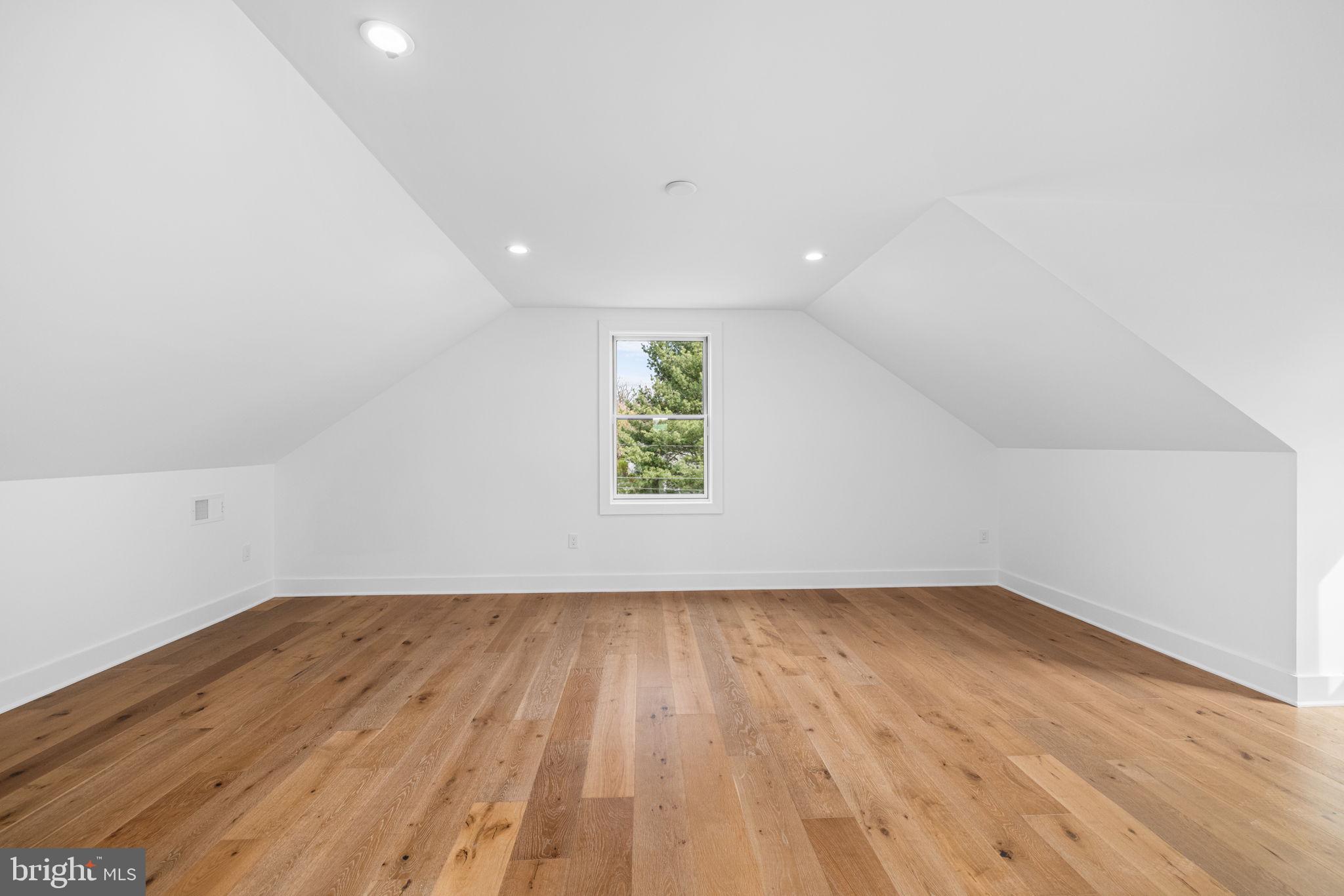 FOSTORIA - Residential