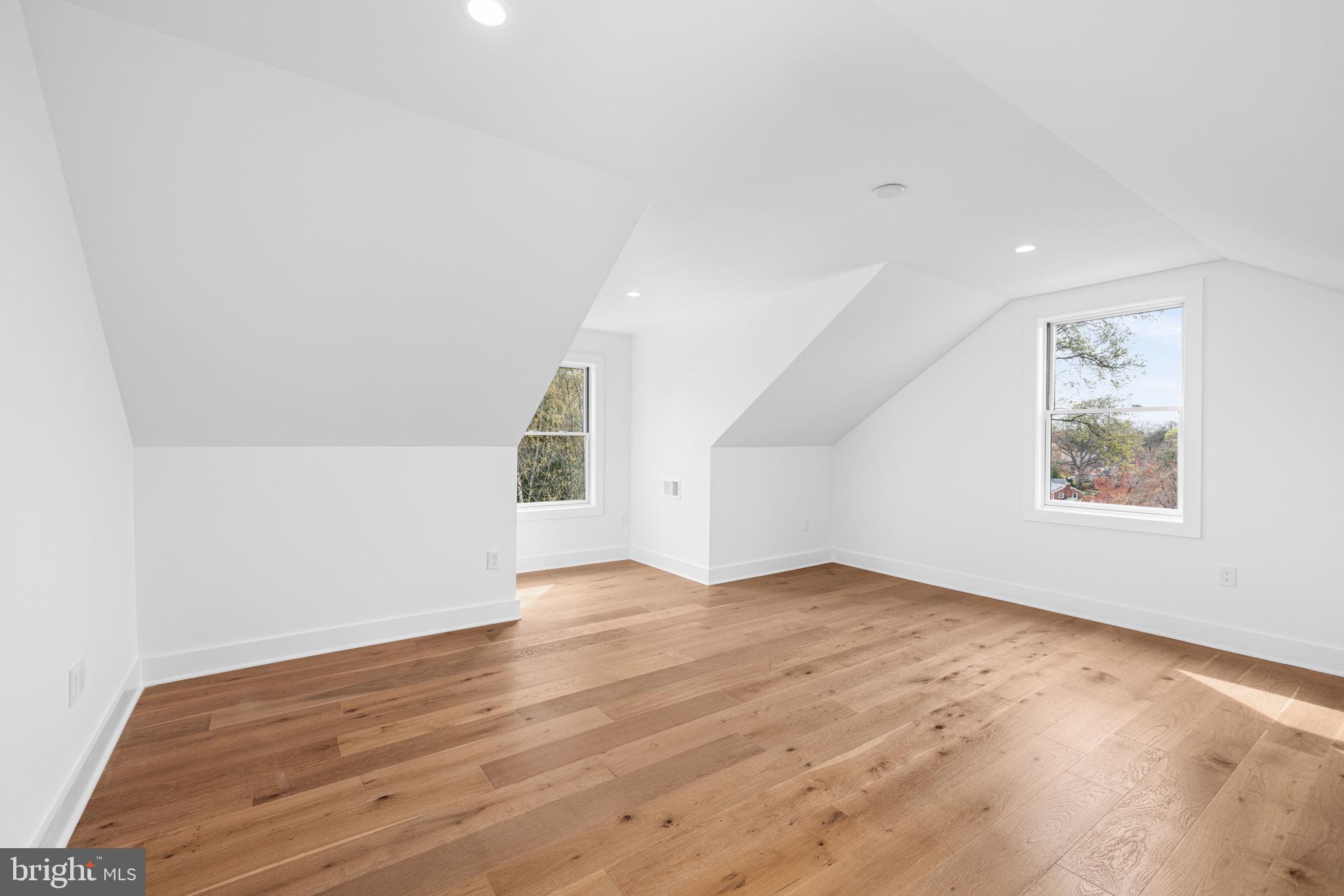 FOSTORIA - Residential