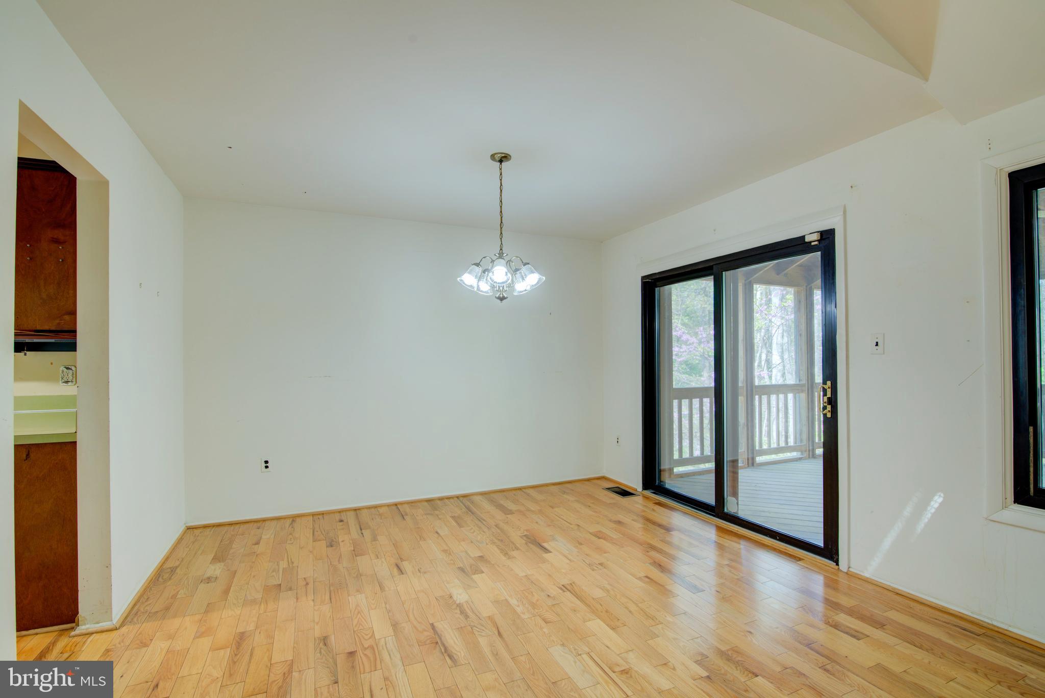 LAKE RIDGE - Residential