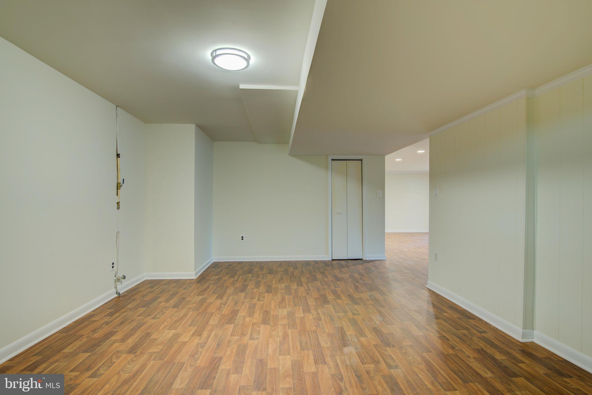 LAKE RIDGE - Residential