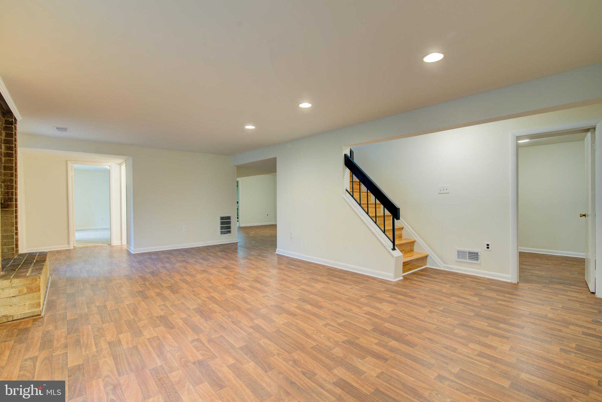 LAKE RIDGE - Residential