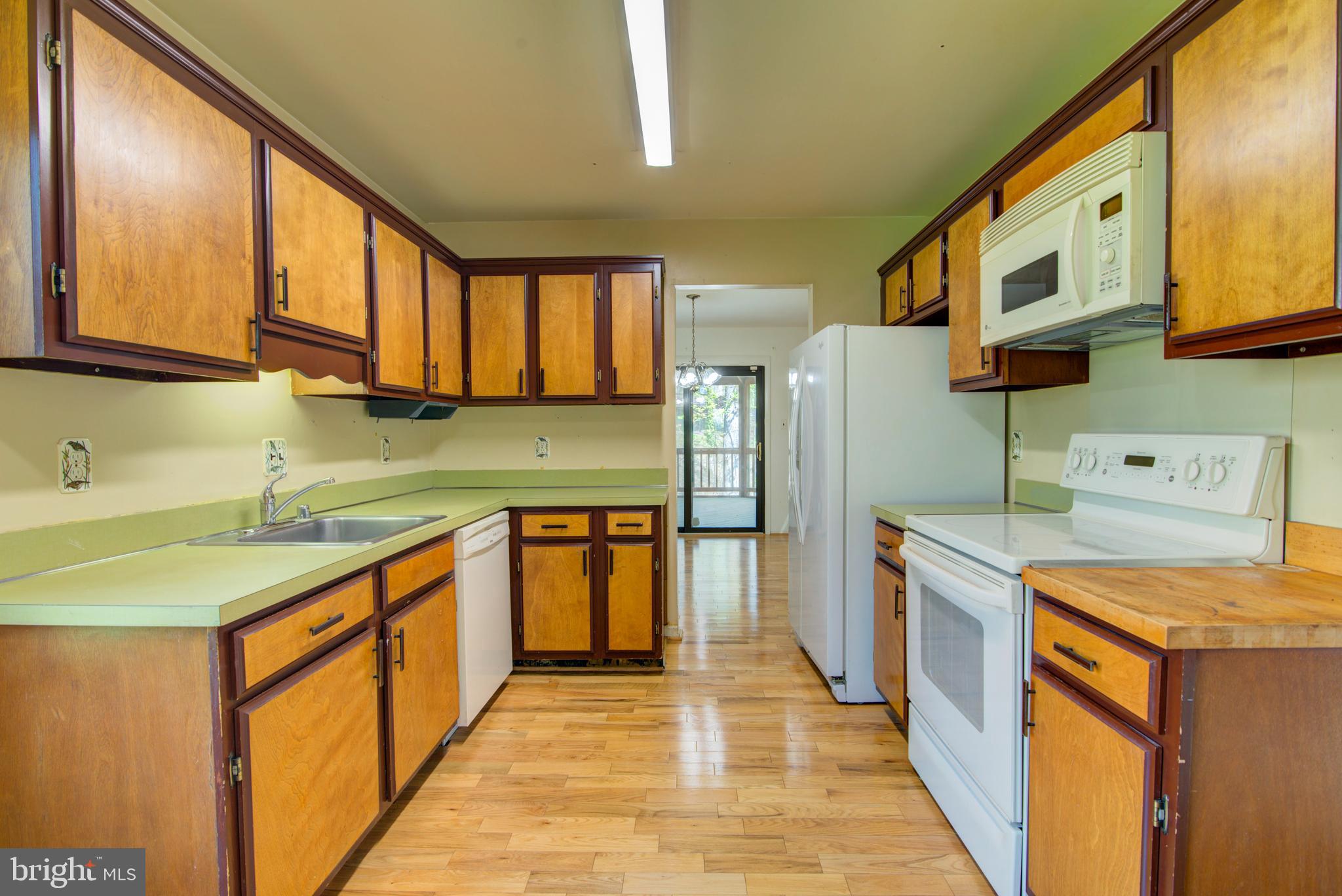 LAKE RIDGE - Residential