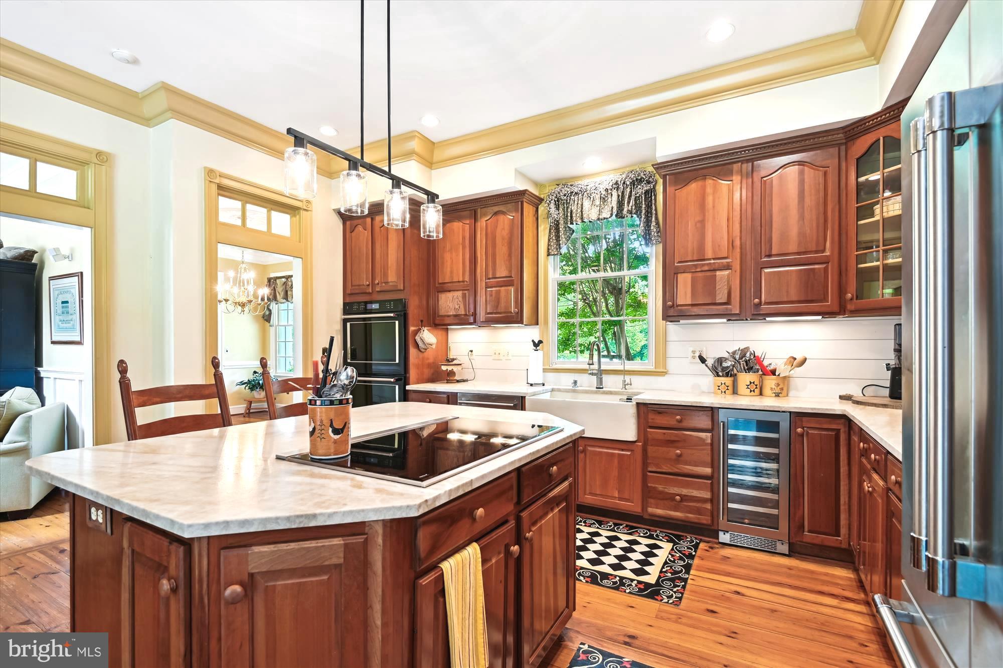 TWIN HILLS - Residential