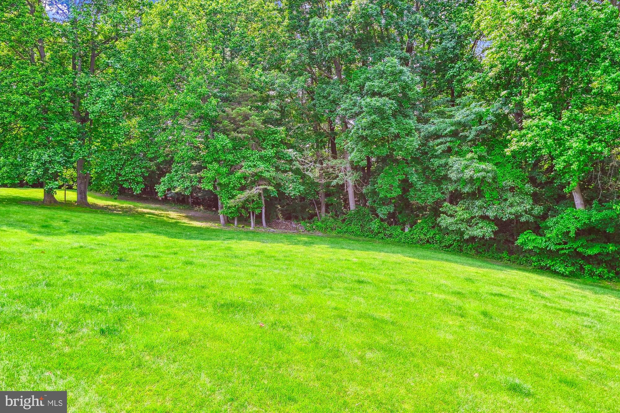 TWIN HILLS - Residential