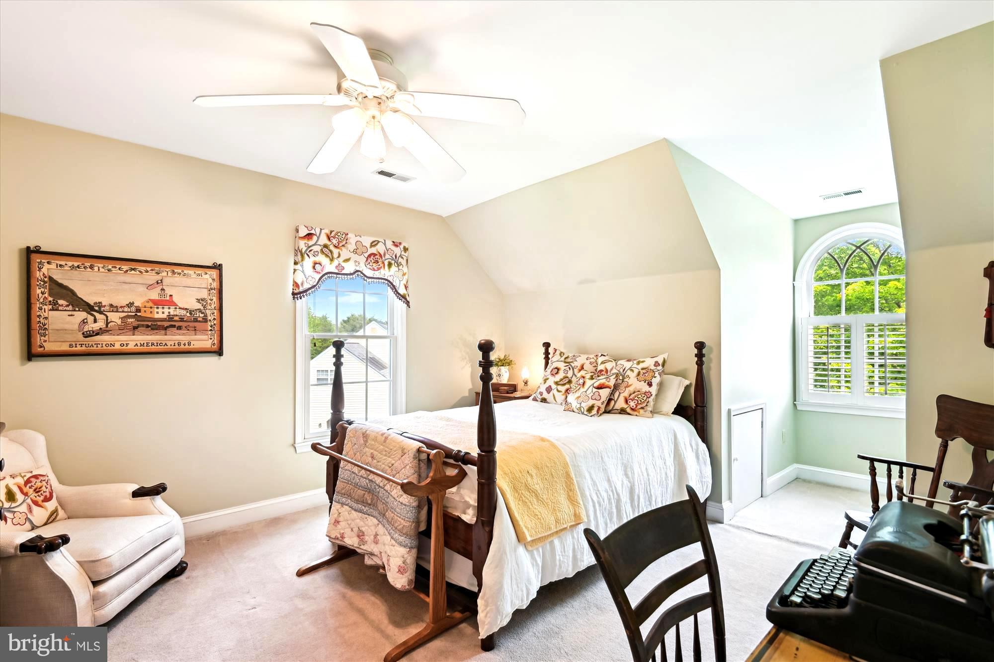 TWIN HILLS - Residential