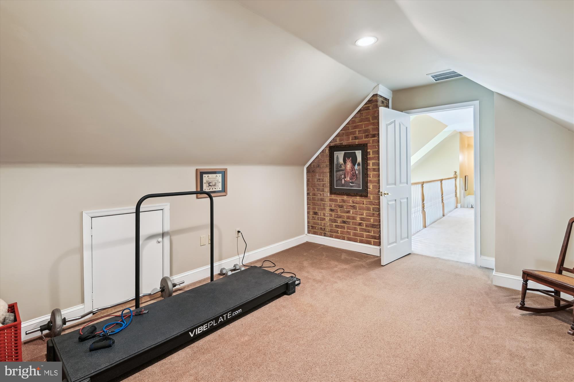 TWIN HILLS - Residential