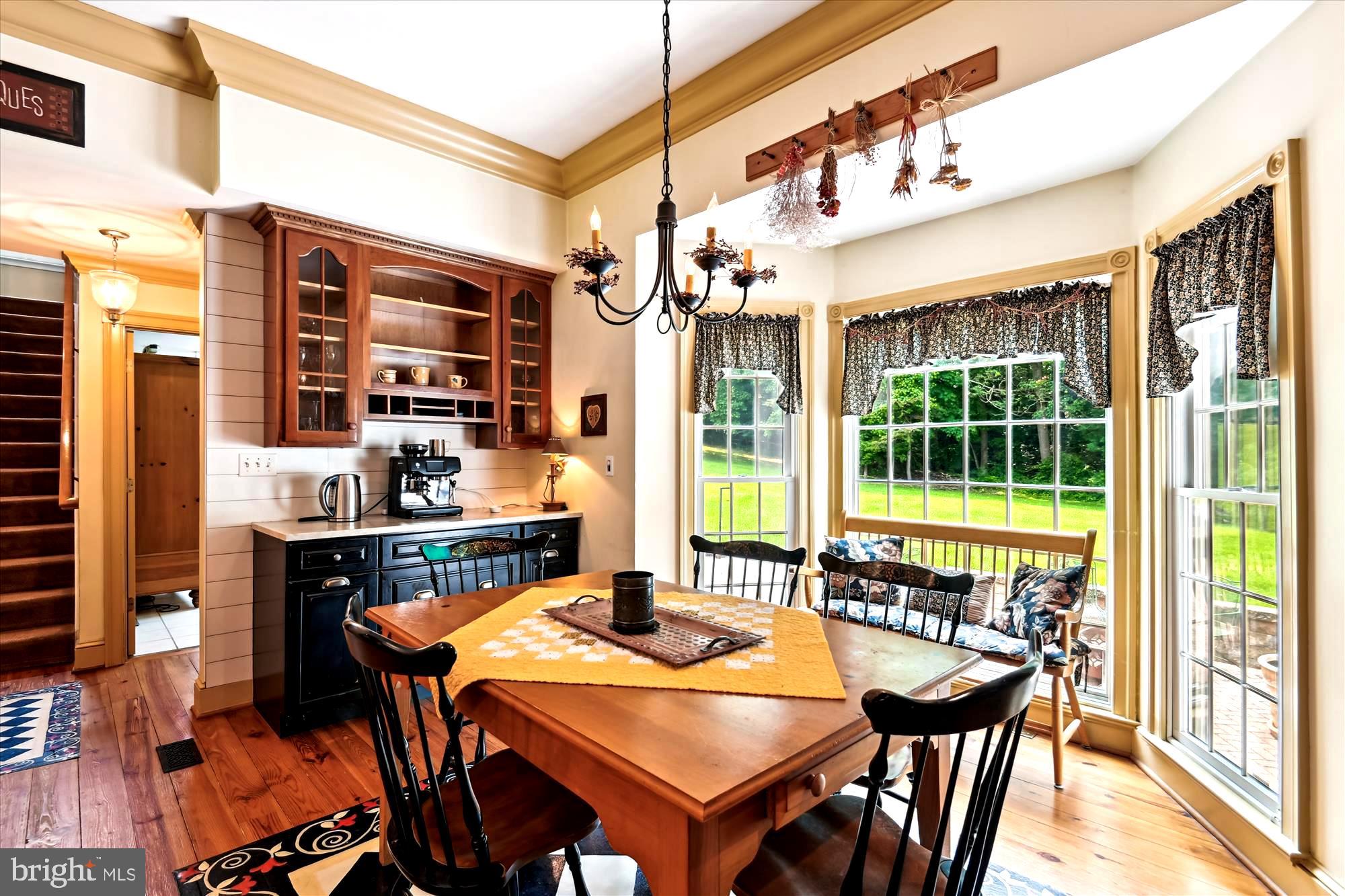 TWIN HILLS - Residential