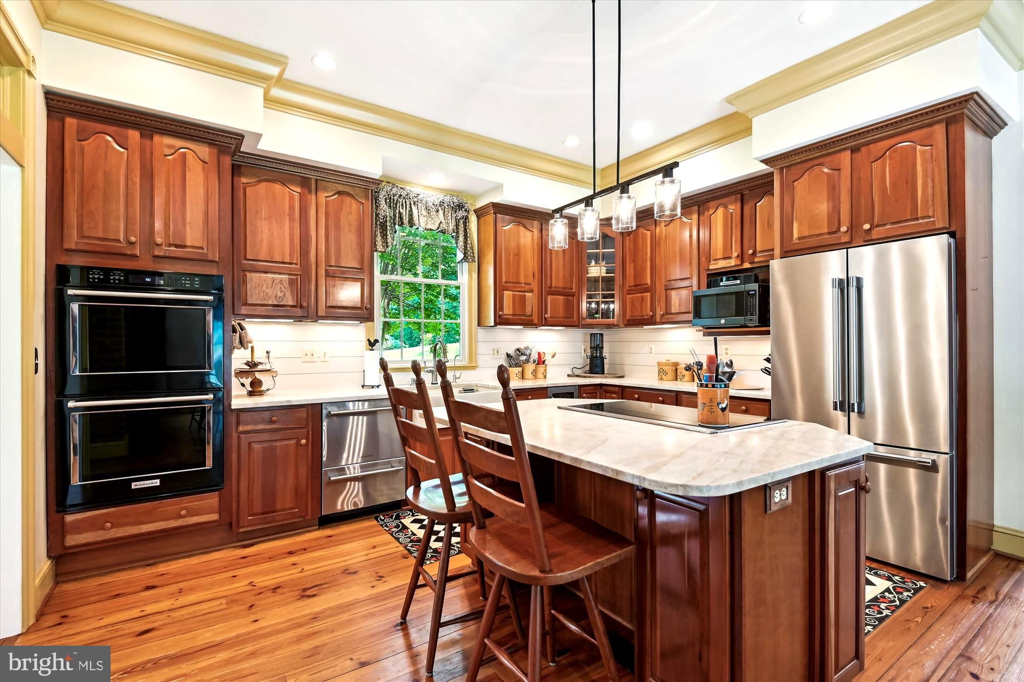 TWIN HILLS - Residential