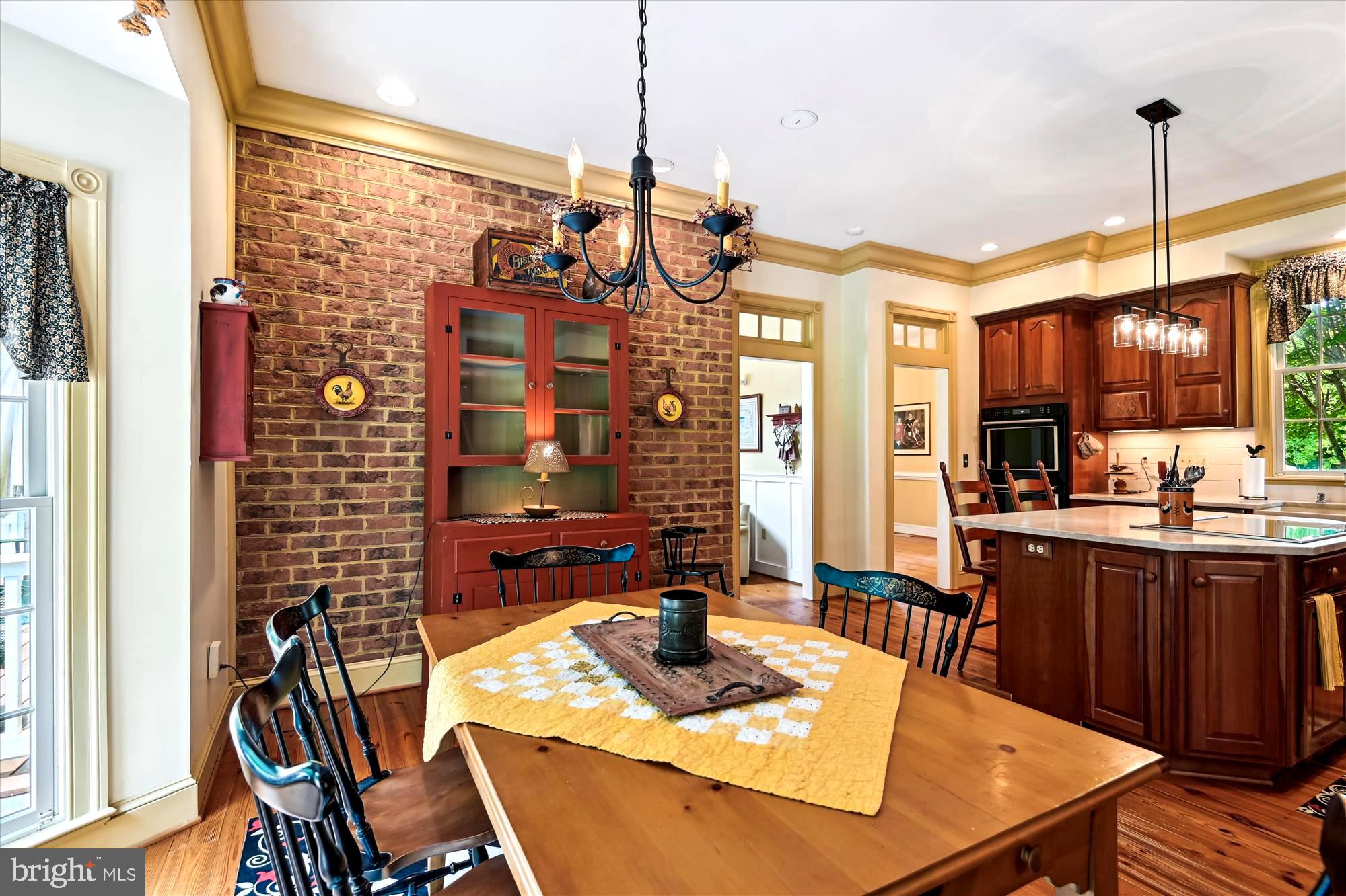 TWIN HILLS - Residential