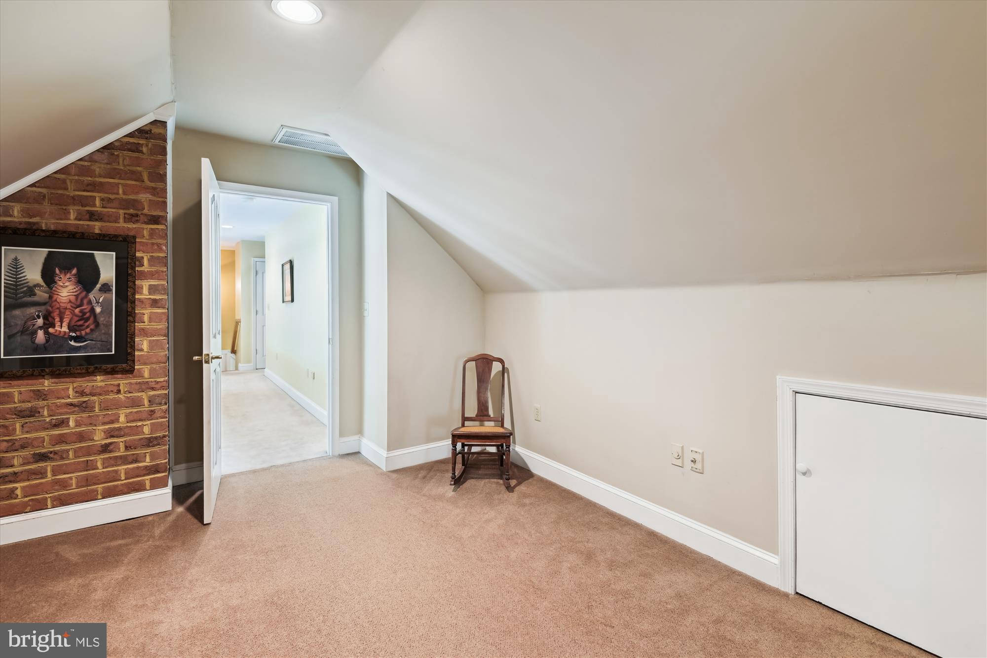 TWIN HILLS - Residential