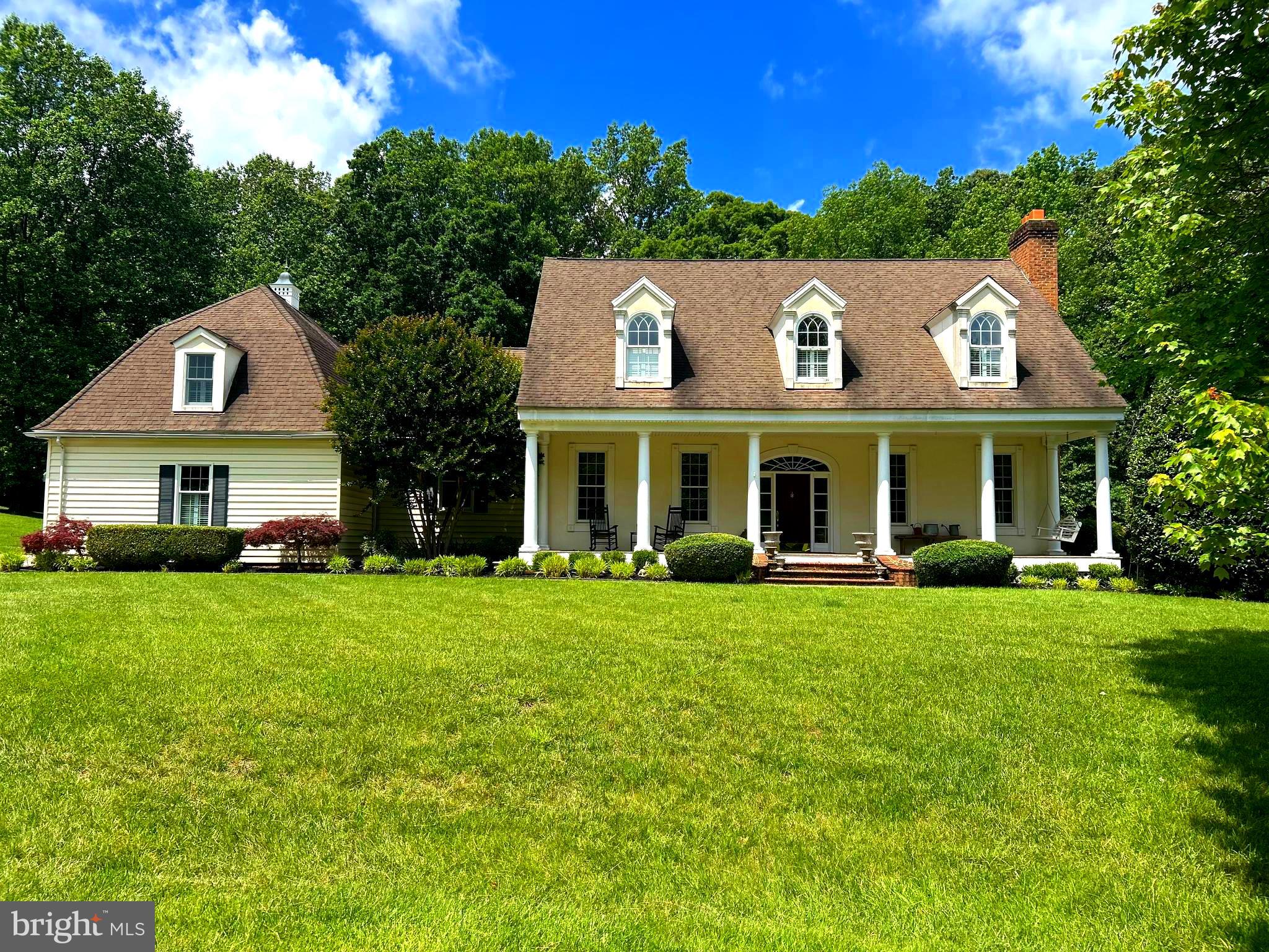 TWIN HILLS - Residential