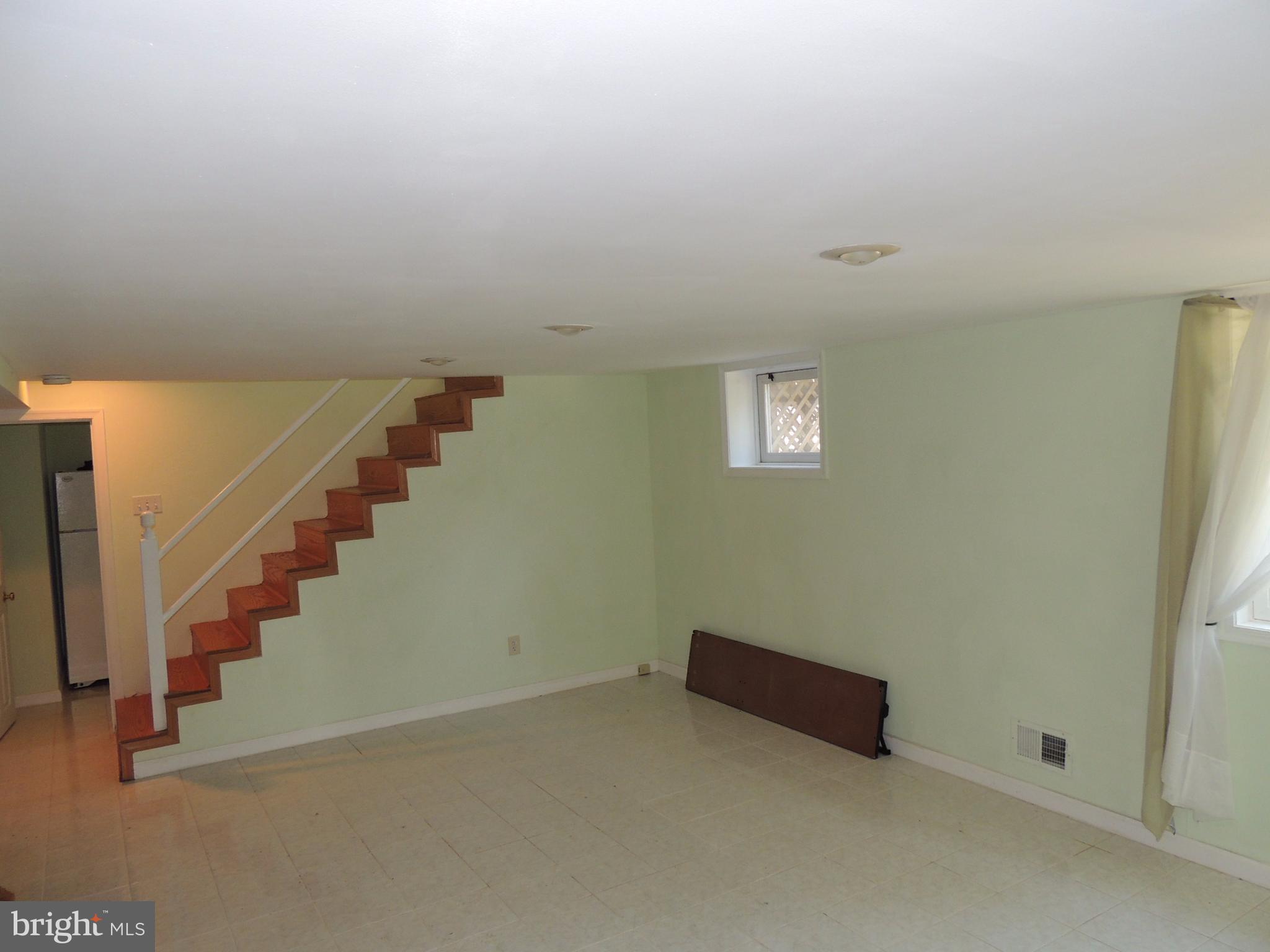 LORD FAIRFAX ESTATES - Residential Lease