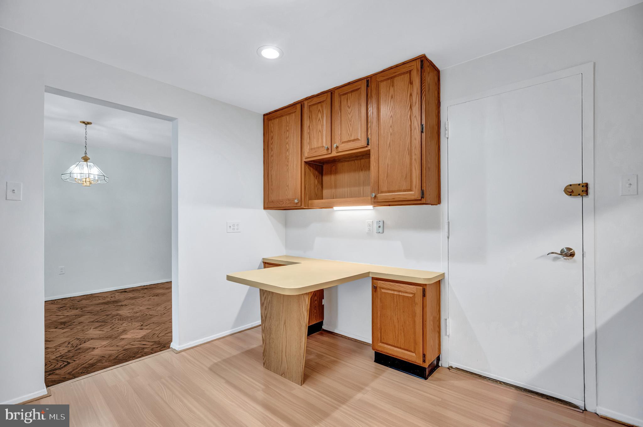 KENWOOD PLACE - Residential