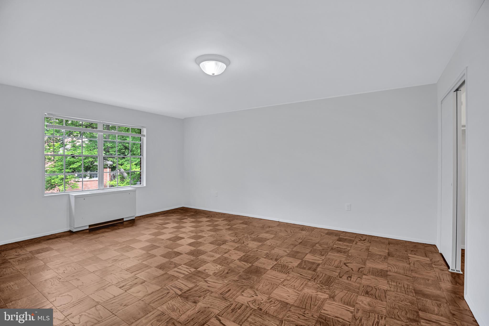 KENWOOD PLACE - Residential