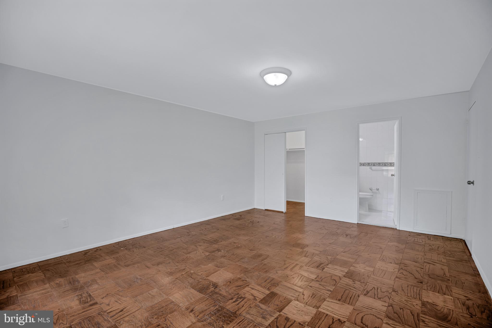 KENWOOD PLACE - Residential