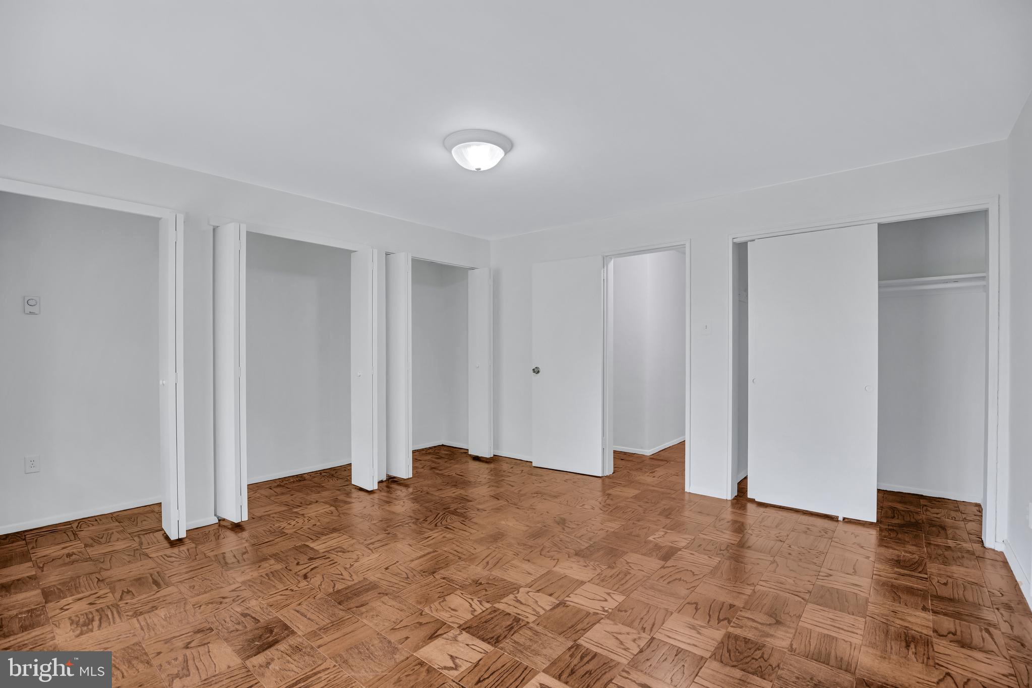 KENWOOD PLACE - Residential