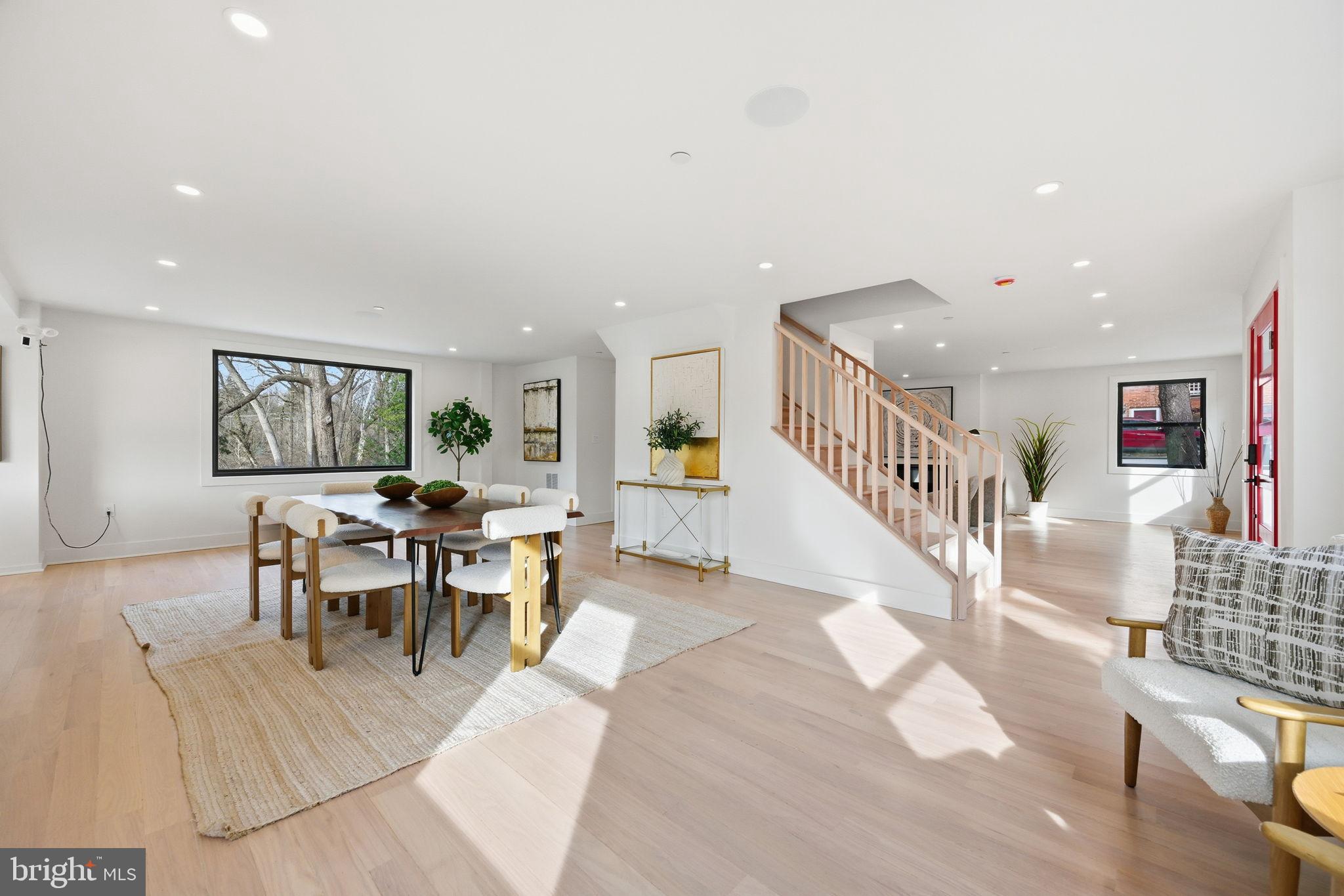 LOCUST HILL ESTATES - Residential