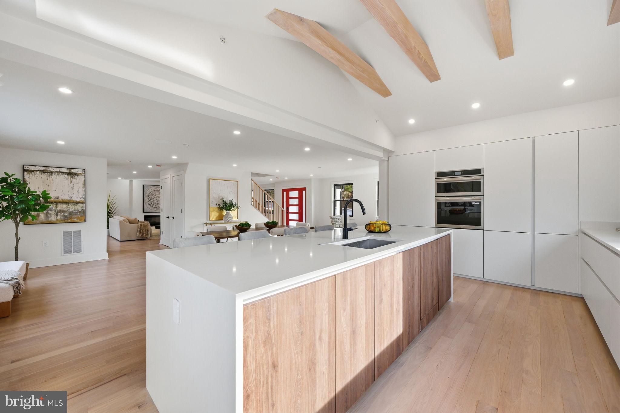 LOCUST HILL ESTATES - Residential