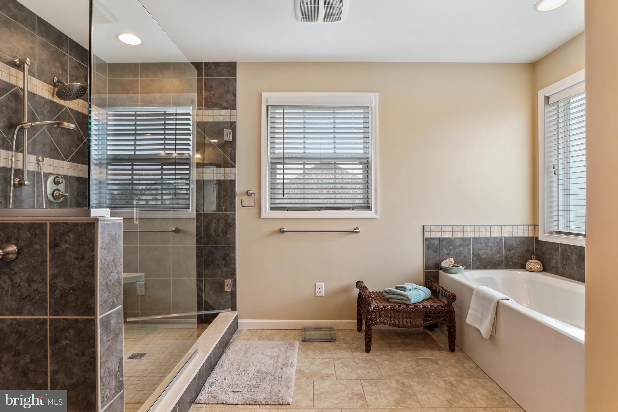 HERITAGE ESTATES - Residential