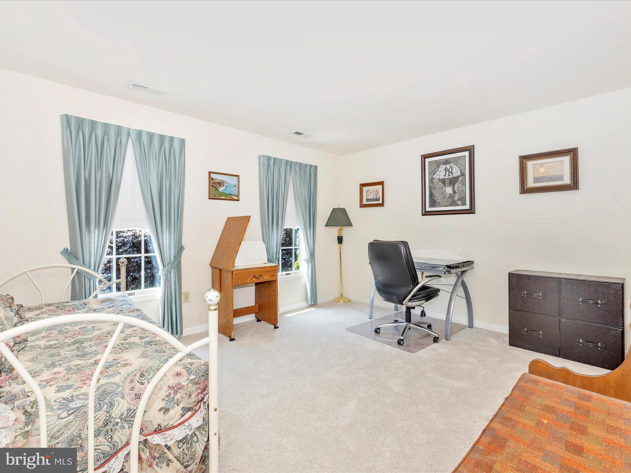 MONARCH RIDGE - Residential