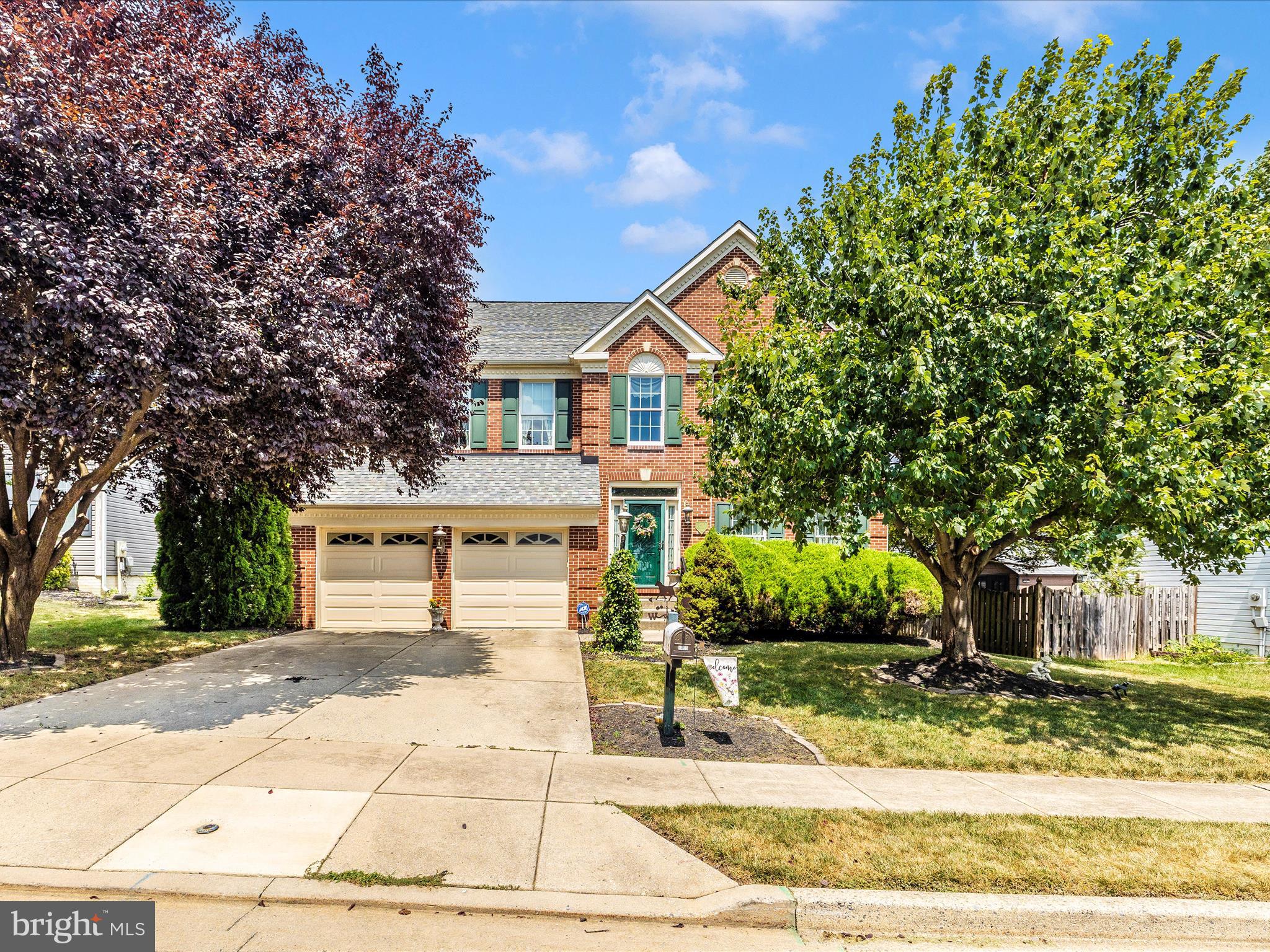 MONARCH RIDGE - Residential