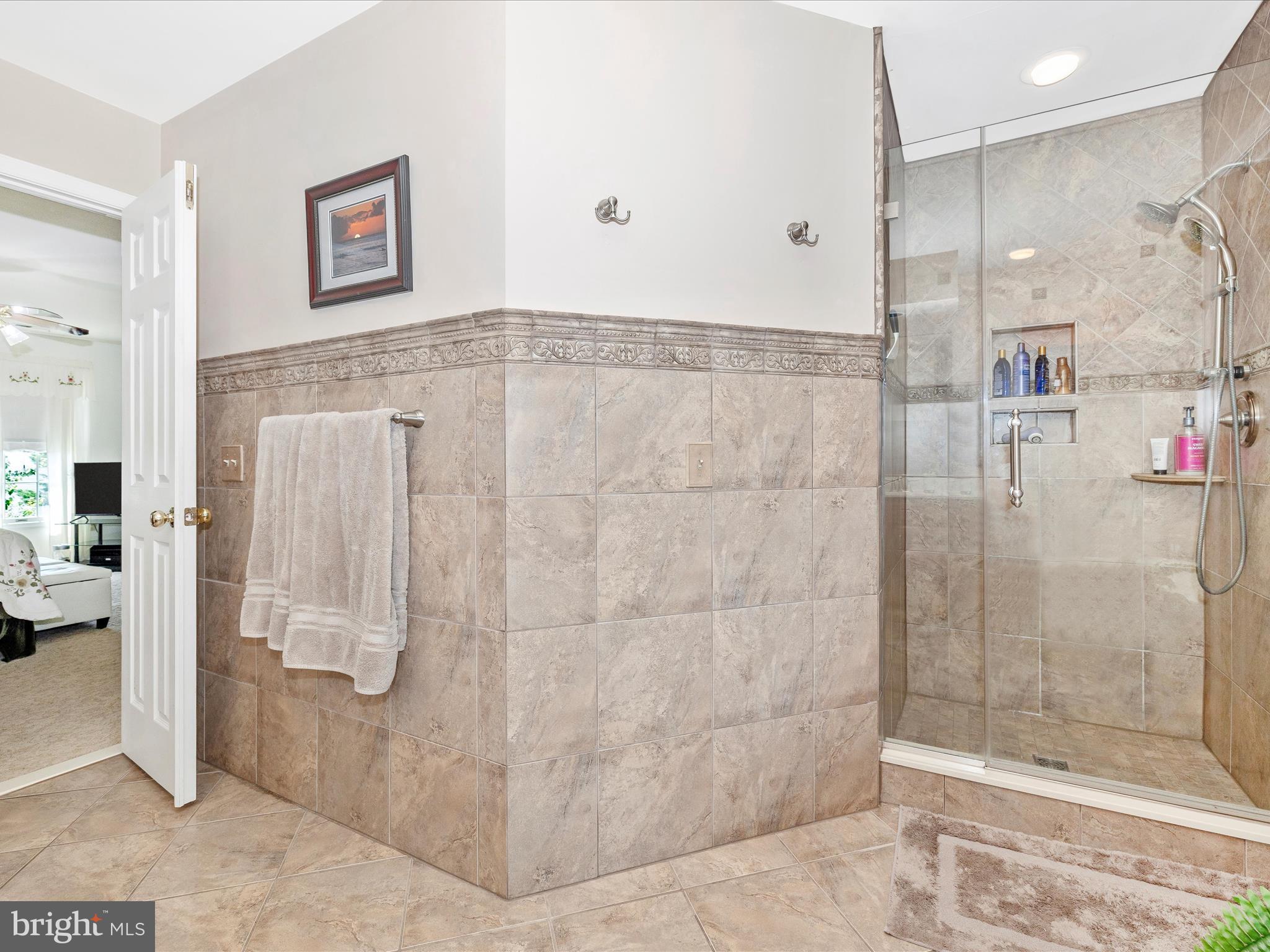 MONARCH RIDGE - Residential