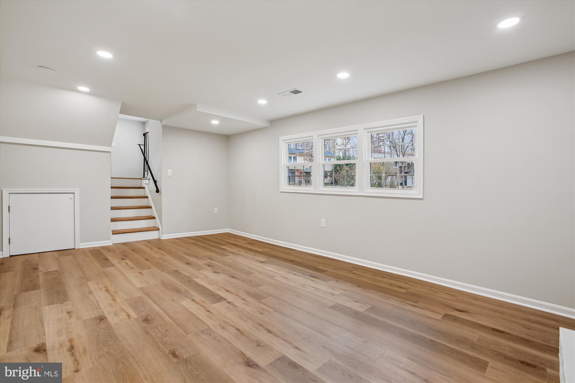 LAKE RIDGE - Residential