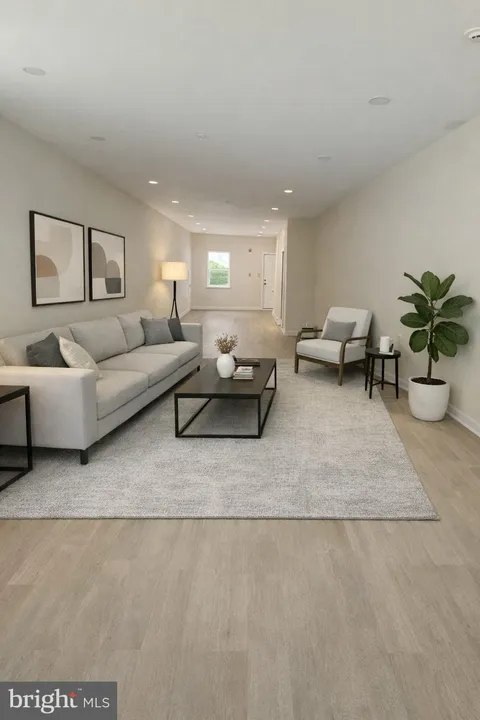 MLS: DCDC2269442