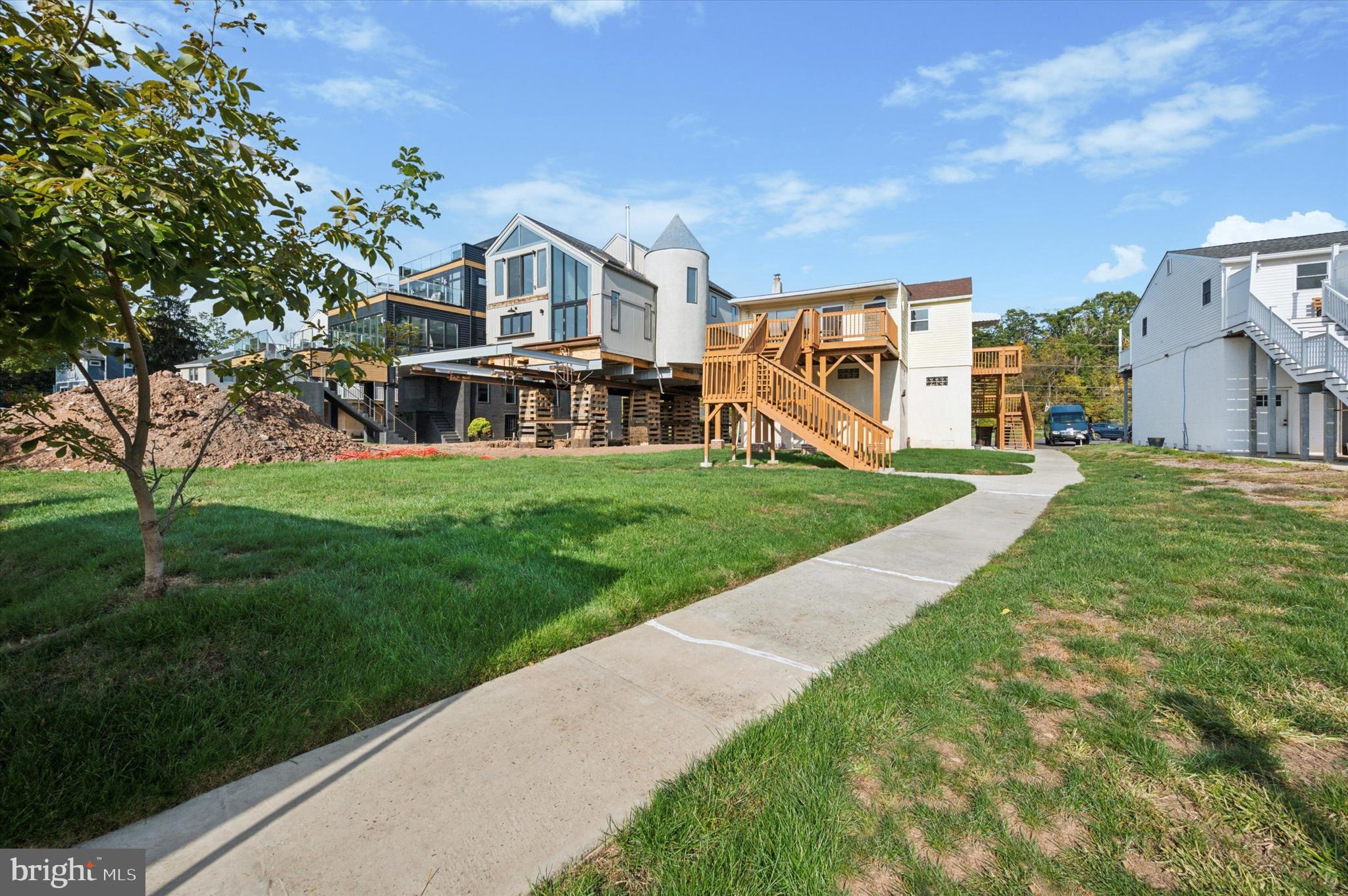 PORT INDIAN - Residential Lease