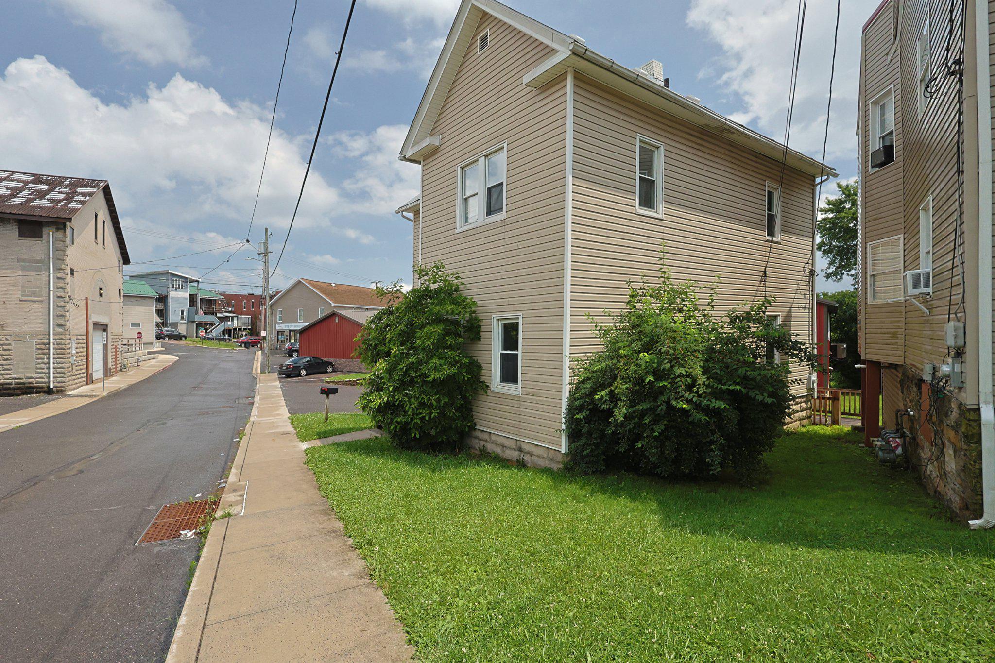 34 MAPLE STREET