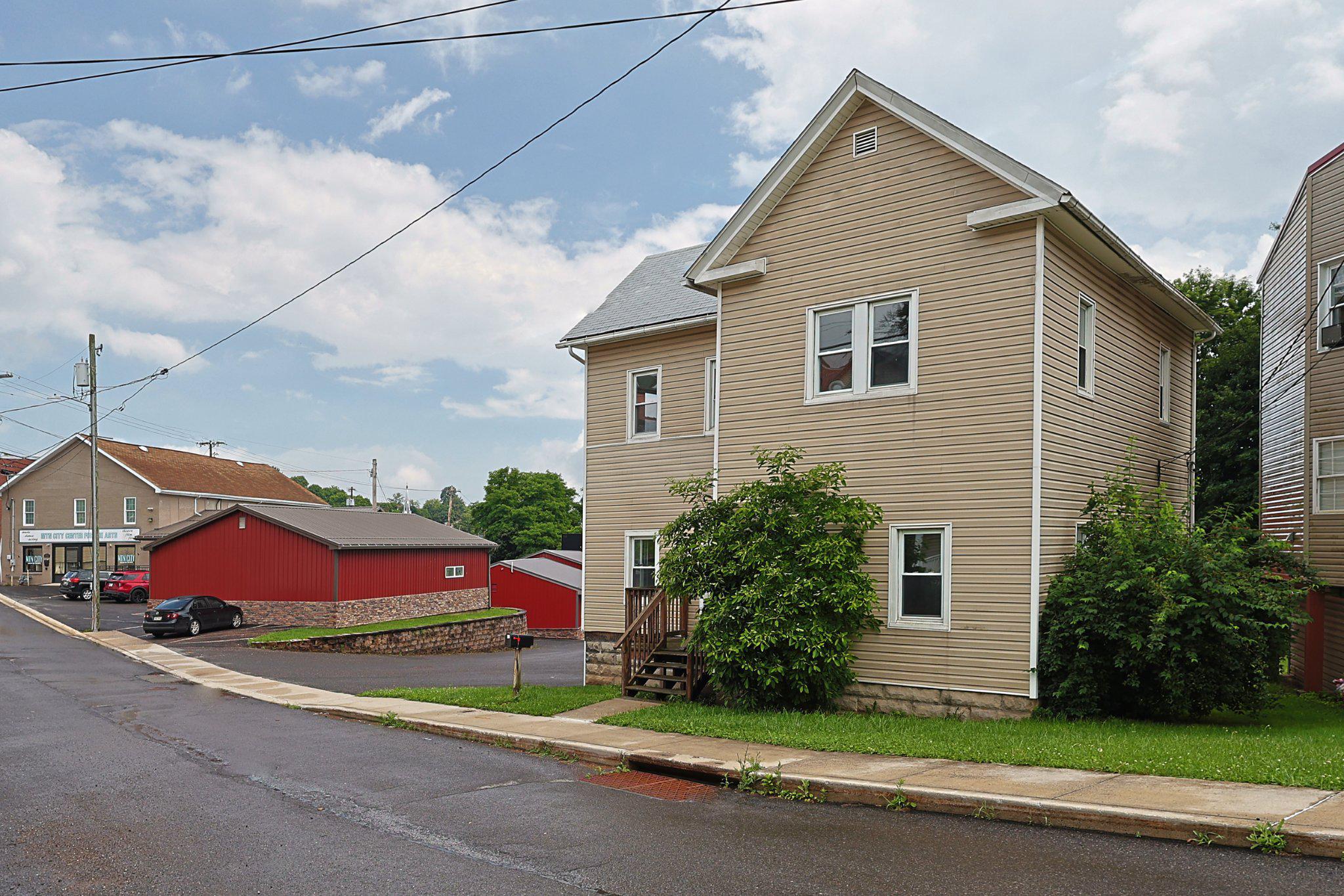 34 MAPLE STREET