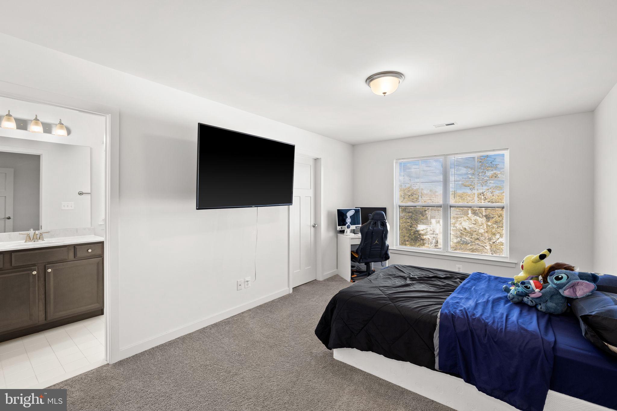 WALNUT GROVE ESTATES - Residential