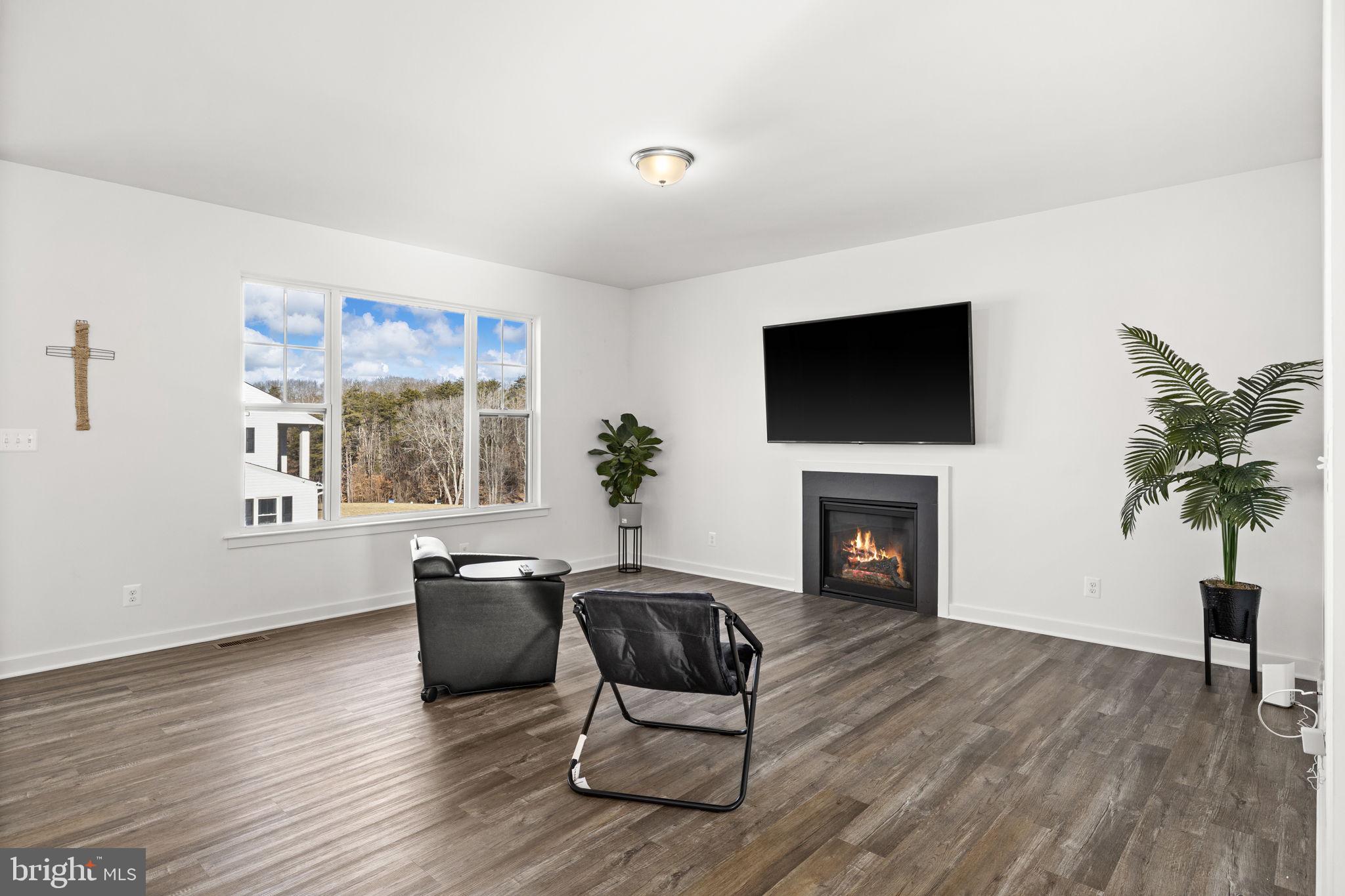 WALNUT GROVE ESTATES - Residential