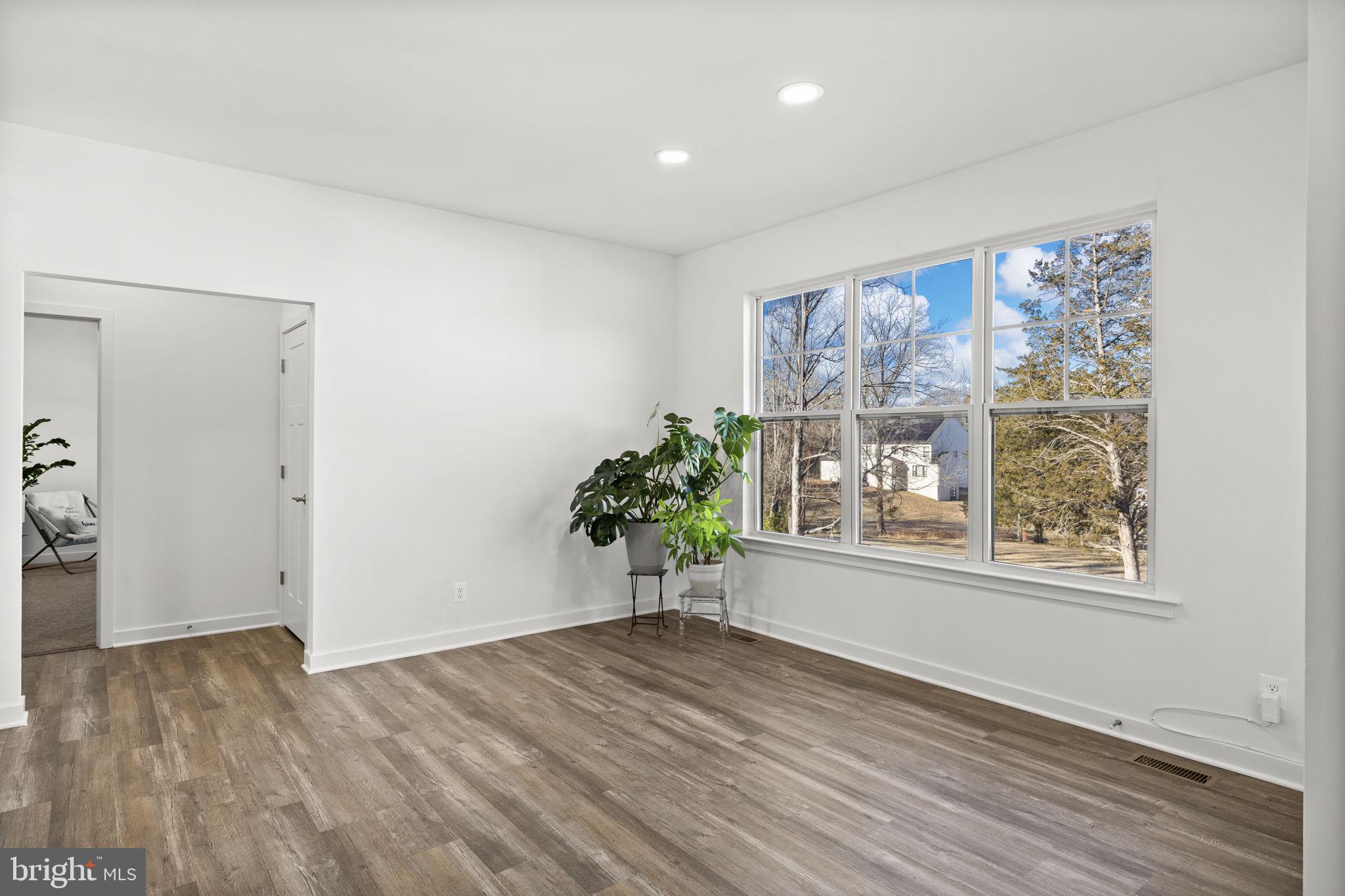 WALNUT GROVE ESTATES - Residential