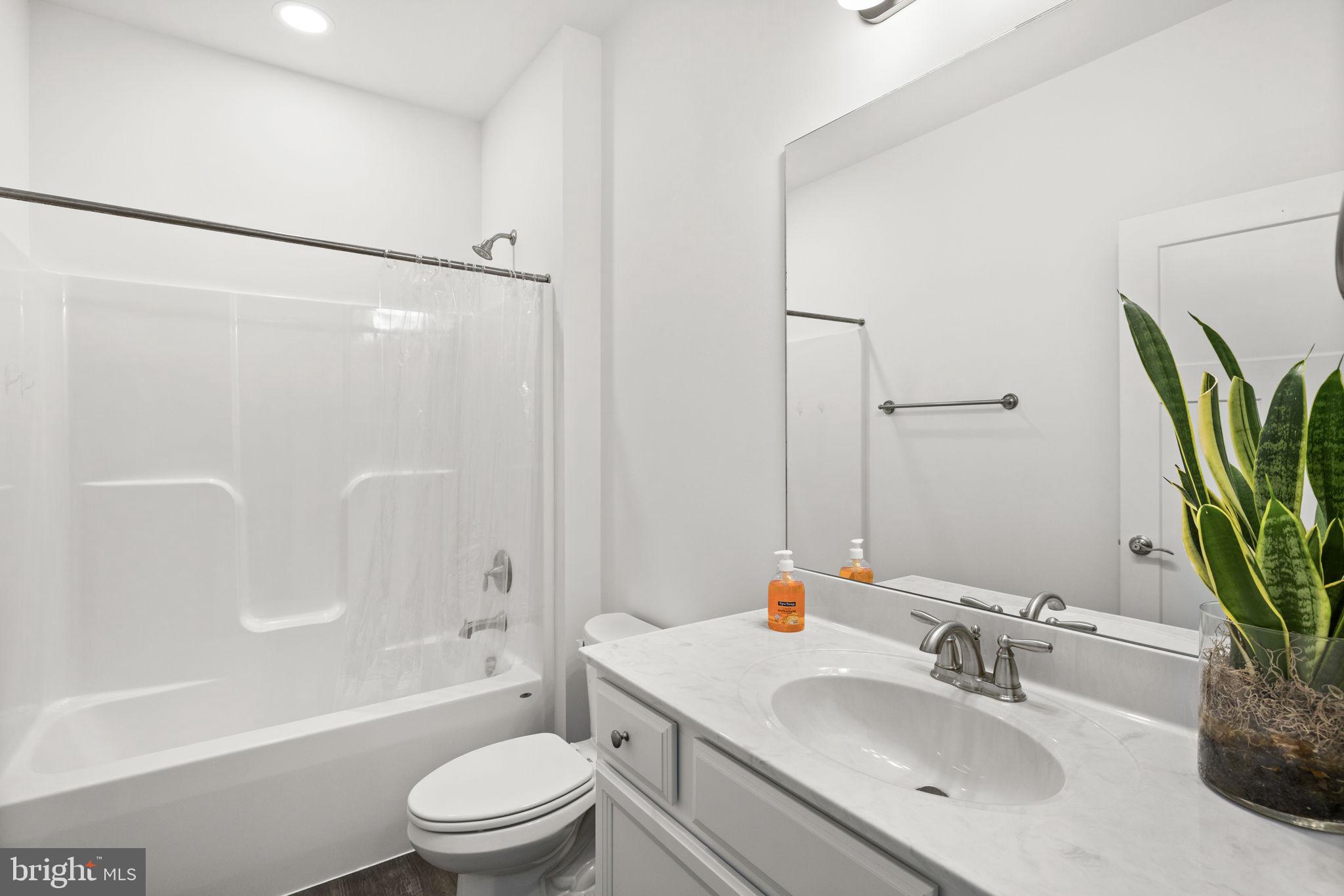 WALNUT GROVE ESTATES - Residential