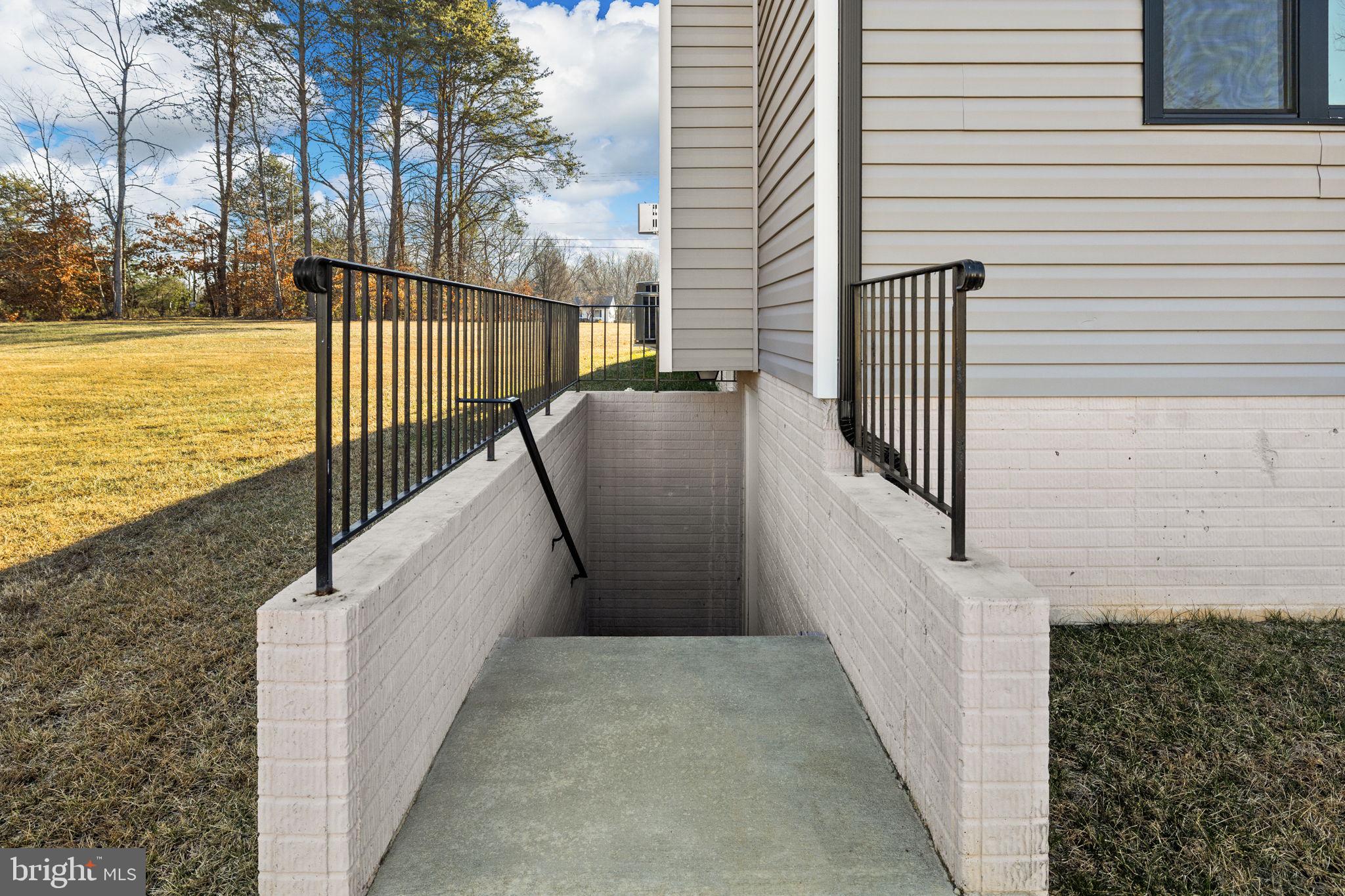 WALNUT GROVE ESTATES - Residential