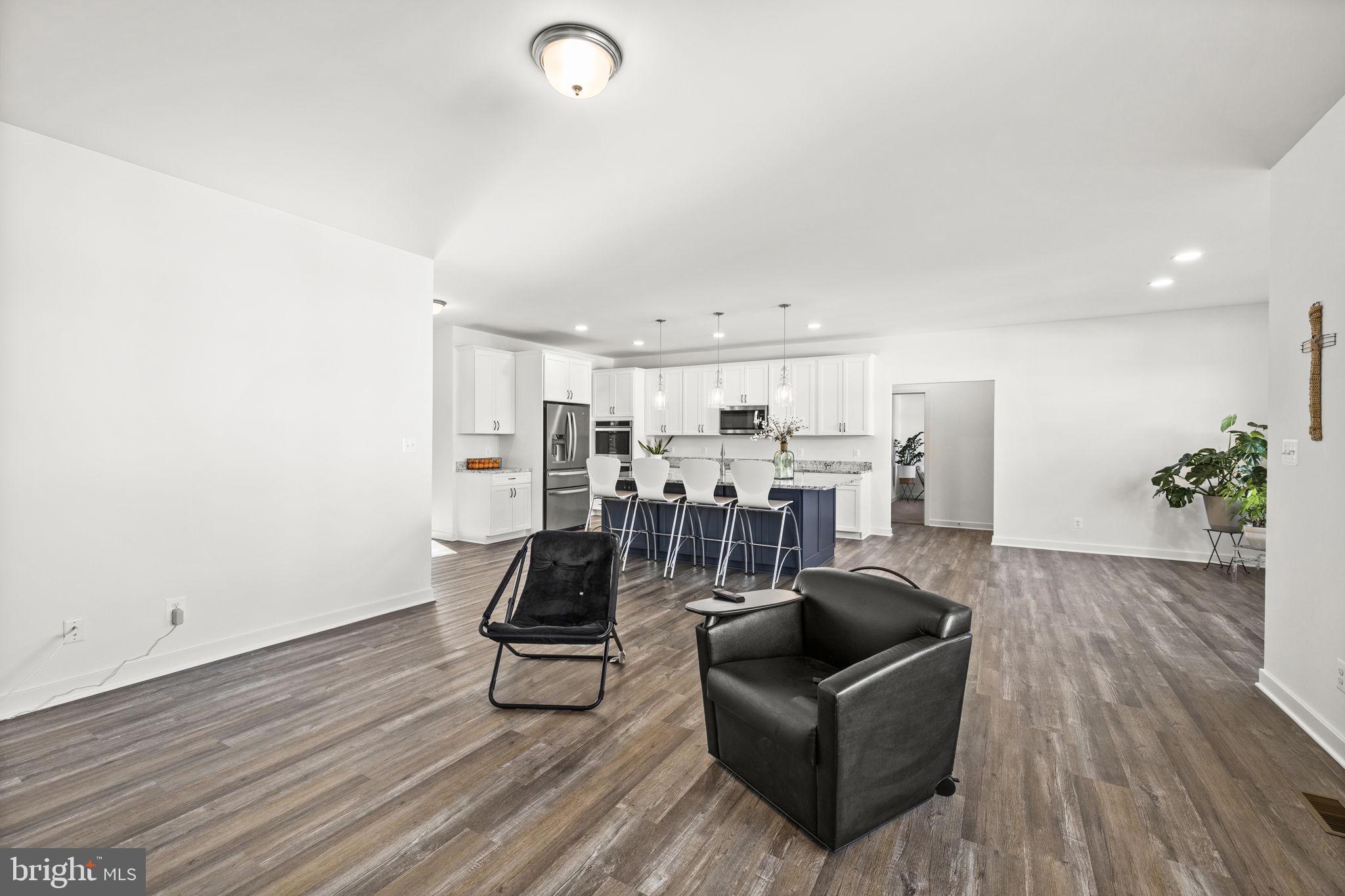 WALNUT GROVE ESTATES - Residential