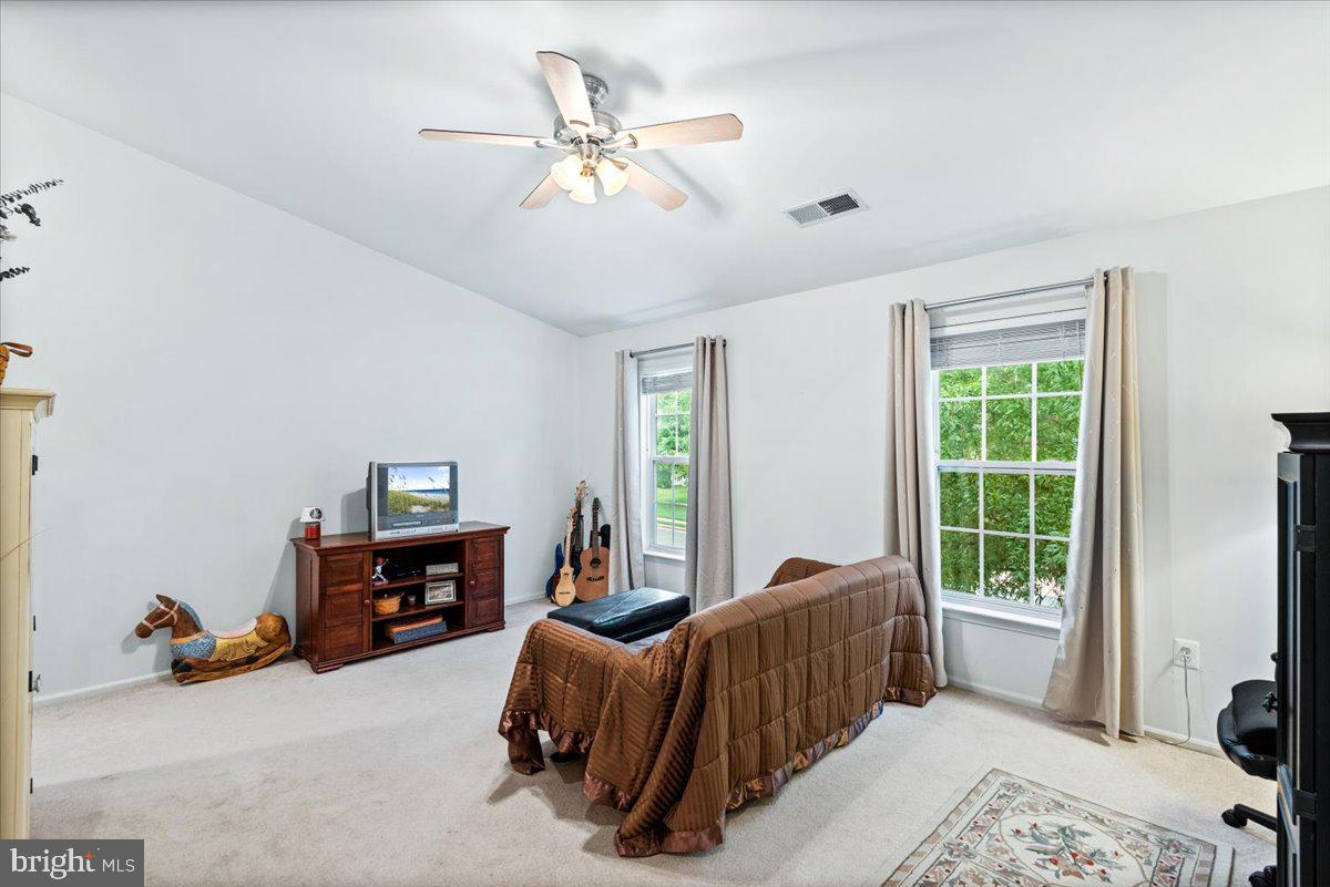 STRATFORD PLACE - Residential