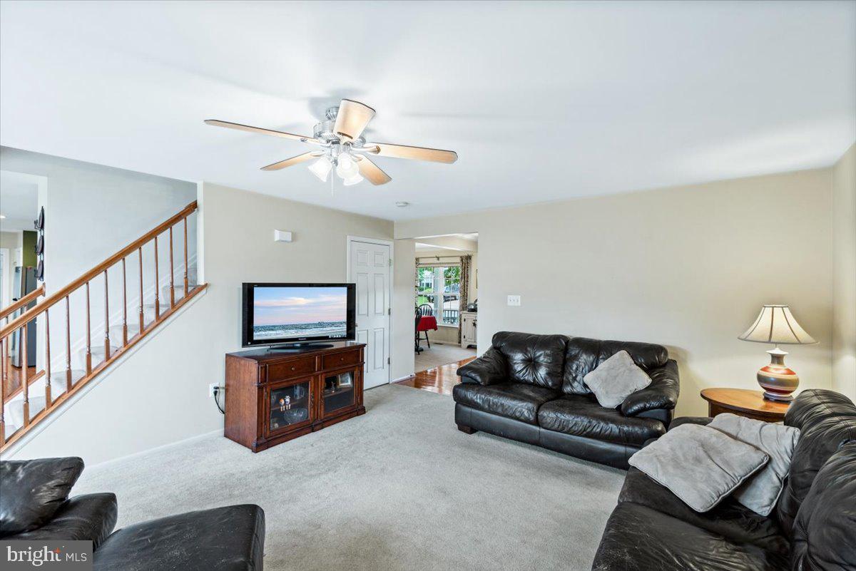 STRATFORD PLACE - Residential