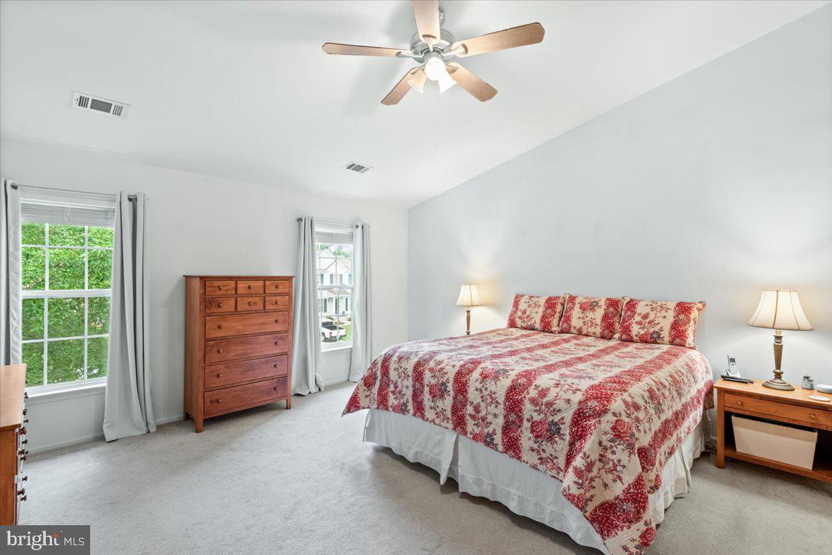 STRATFORD PLACE - Residential