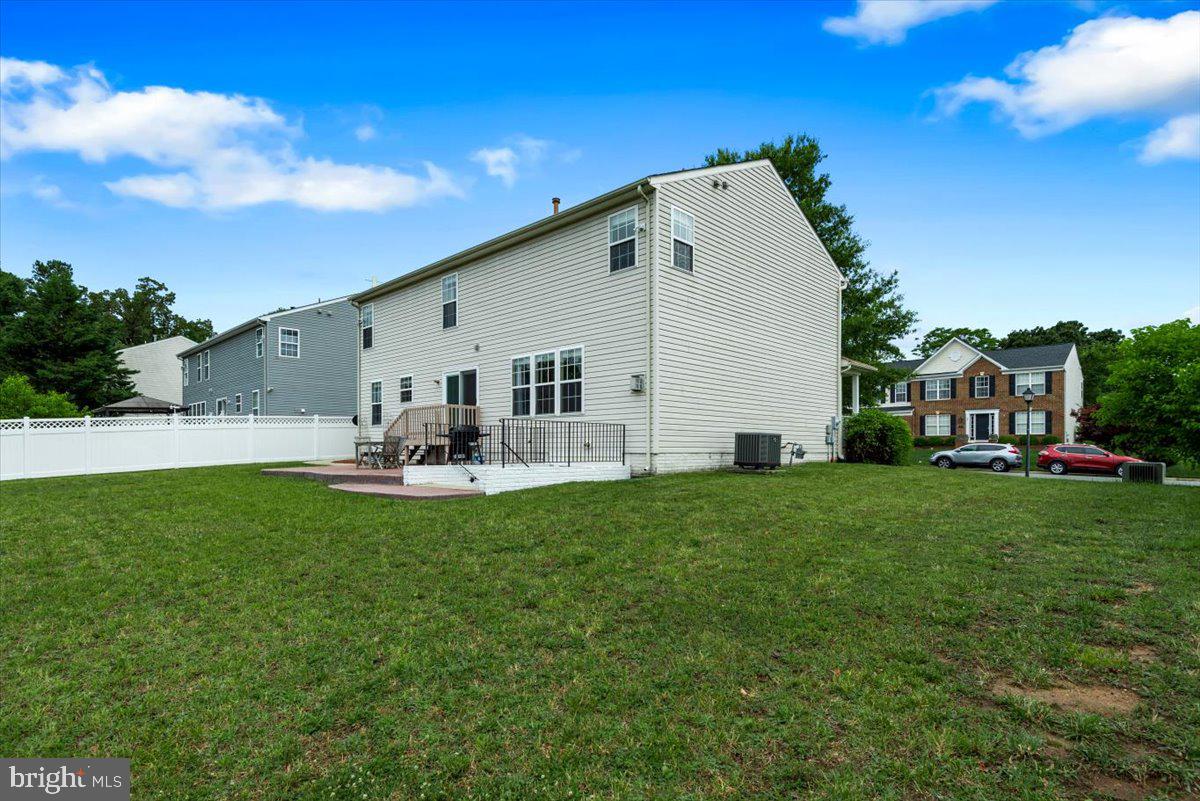 STRATFORD PLACE - Residential