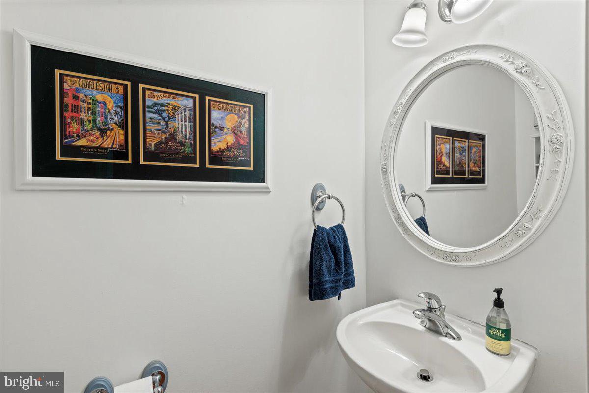 STRATFORD PLACE - Residential